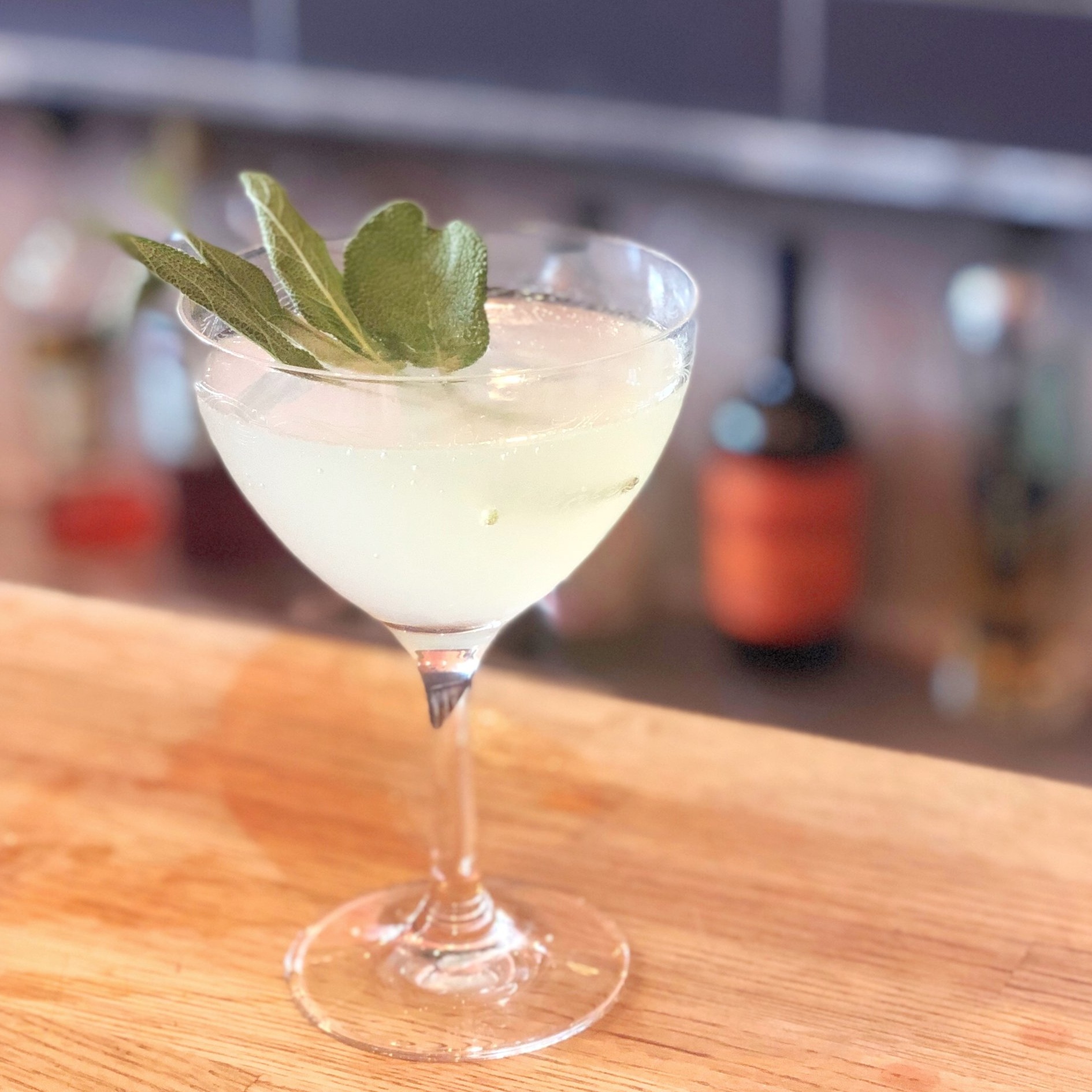 freshcutmojitoKiwi_infusedOwneysRumCucumberMintSodaWater.jpg