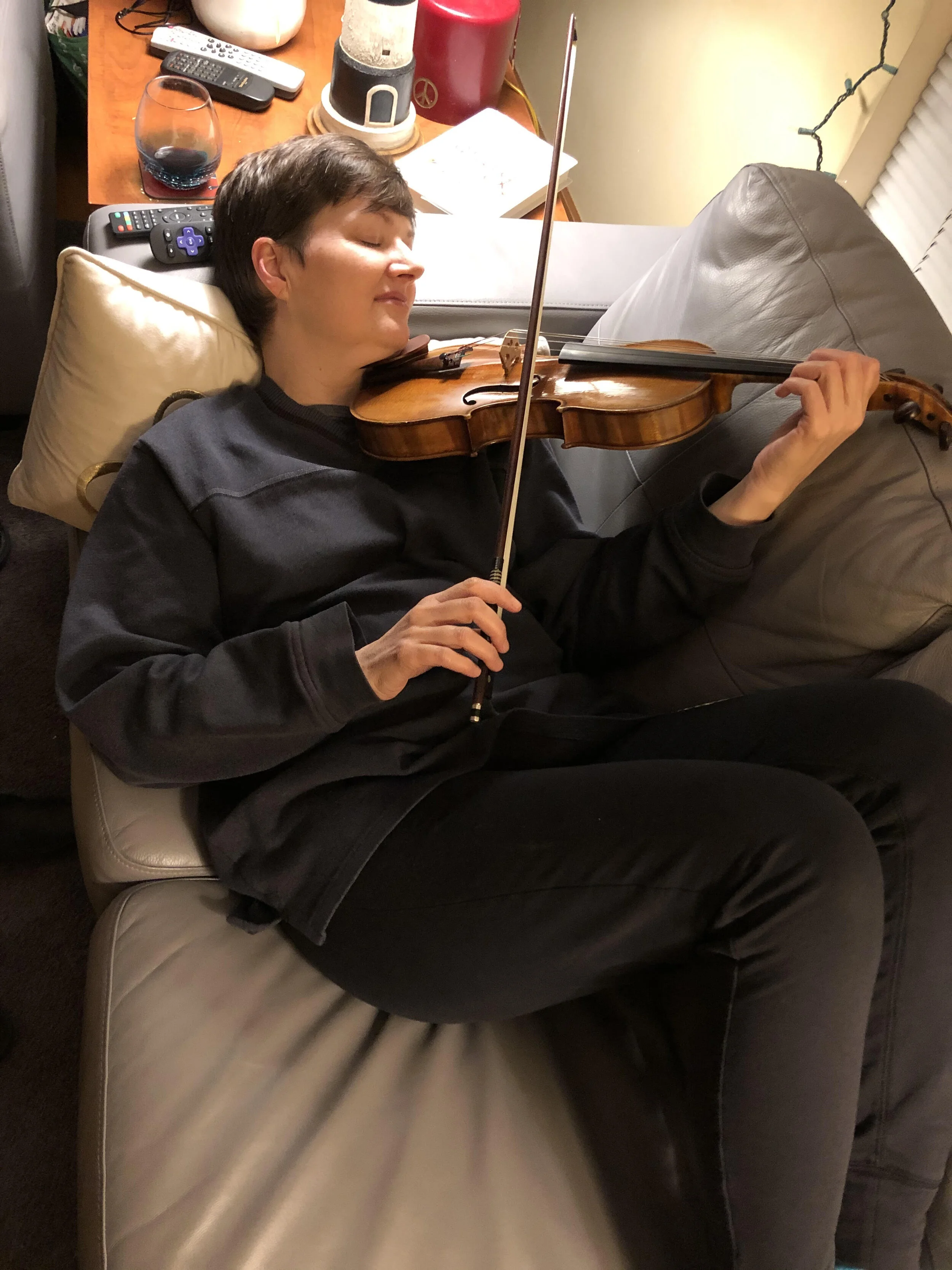 Kat fiddle.jpg