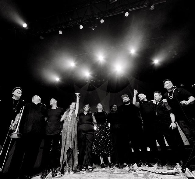 Back at it with the #laurendaigle band this weekend on the west side of the US, starting off at @outsidelands in beautiful #sanfrancisco 📸 by @garrett_lobaugh &bull;&bull;&bull;
#ableton #abletonlive #abletonpush #64audio #64fam #akaipro #stantondj 