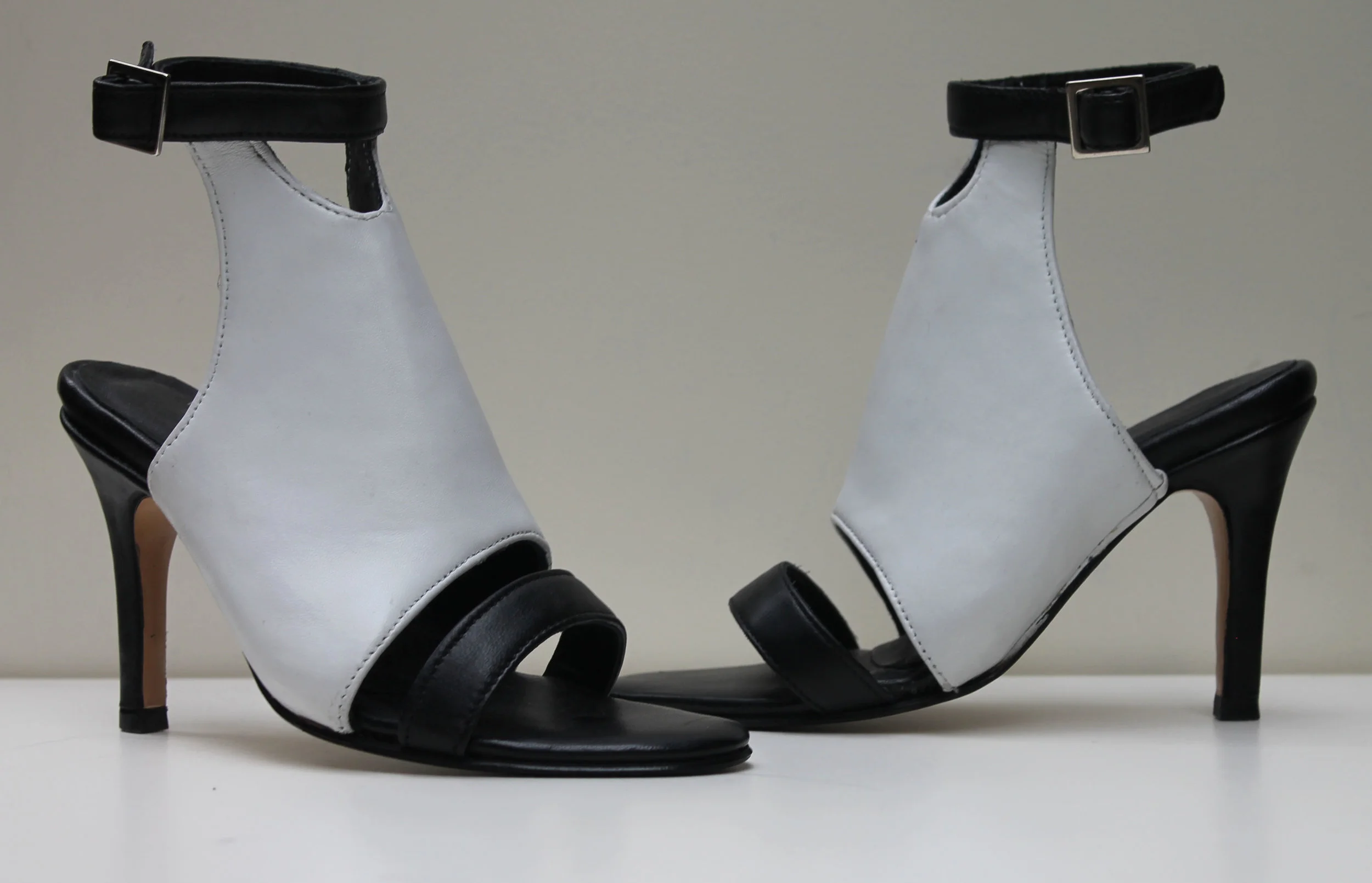 ANKLE STRAP SANDAL