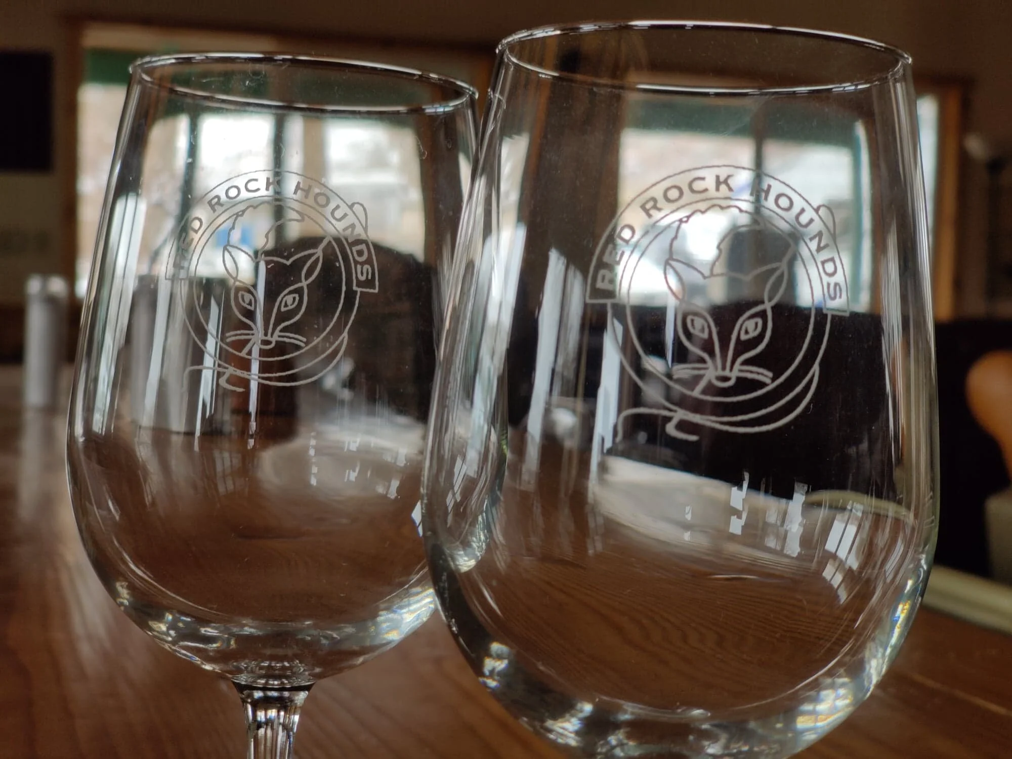 RRH Logo Wine Glasses – Tall Wine