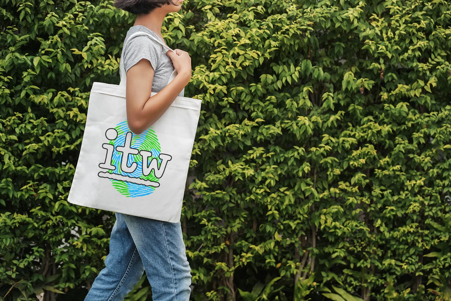 itw_altlogo_tote.jpg