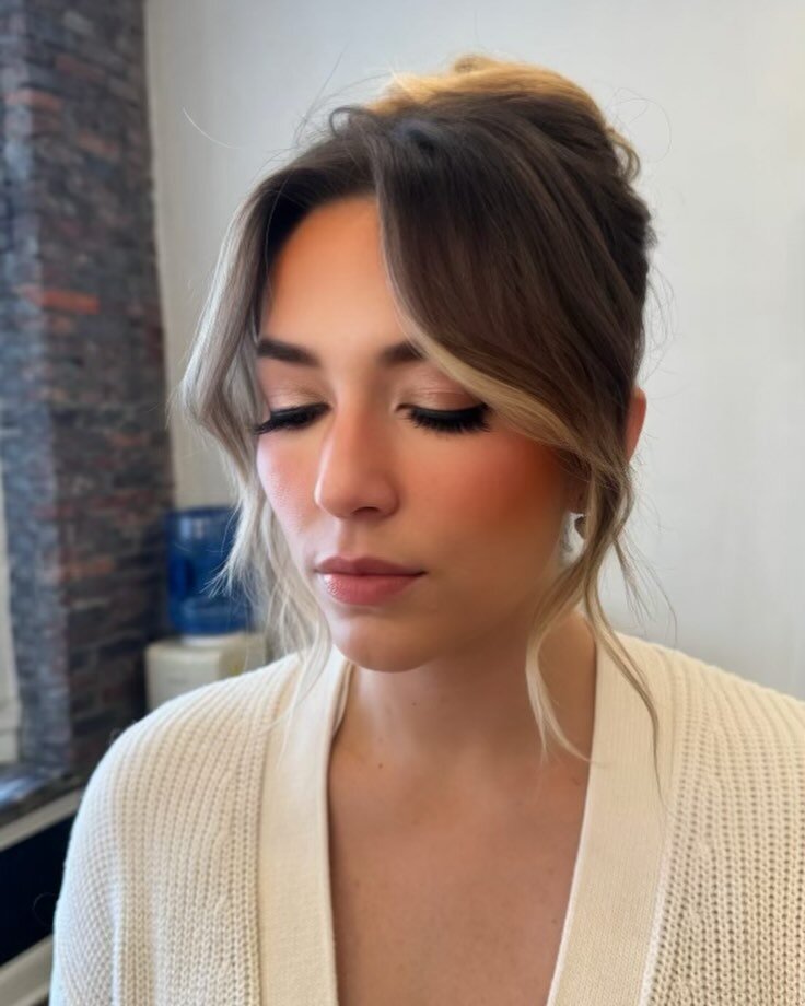 Bridal Trial Glam by @kerimcbridehair 

#bridaltrial #makeuptrial #hairtrial #bridalglam #bride #philadelphiawedding #bridesmaids #updohairstyles #makeupartist #houseofclarity #houseofclarityphiladelphia #rittenhousesalon #rittenhousesquare