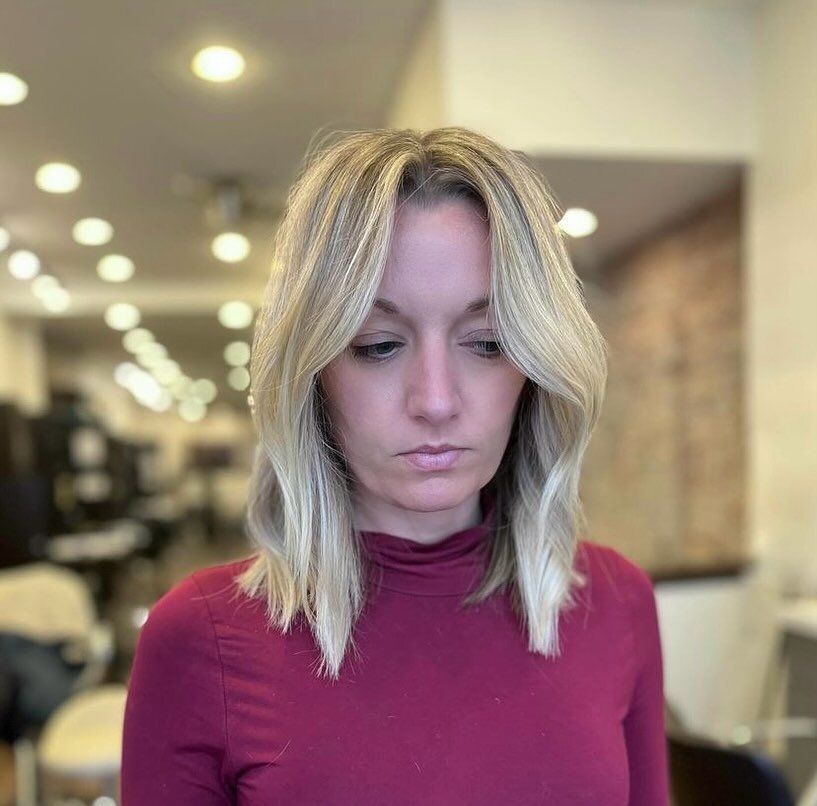 Highlight + Balayage + Haircut ✨

Color &amp; Haircut by @carbar410 

#highlightedhair #balayage #bestofbalayage #blondehair #blondehairdontcare #haircut #hairgoals #hairlove #houseofclarityphiladelphia #phillysalon