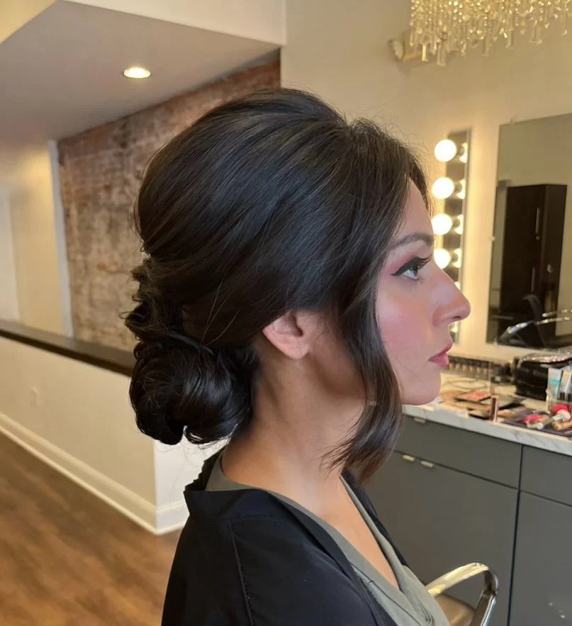 Check out this stunning updo by @carbar410! Notice the perfect volume in the crown and those delicate face-framing pieces&mdash;very mindful, very demure! 

#UpdoInspo #BridalHair #ElegantUpdo #HairGoals #Houseofclarity #HairByCarolyn #FaceFraming #T