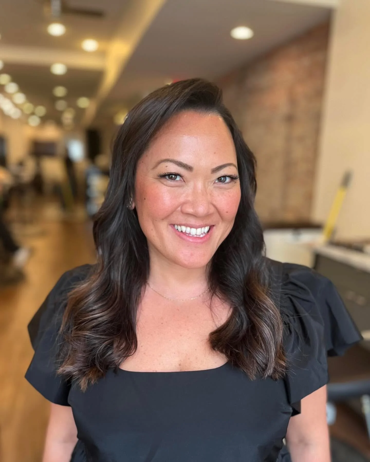 Teamwork makes the dream work! 💫 Our talented stylists @kerimcbridehair and @carbar410 teamed up to create this stunning transformation, combining natural hand-tied and Great Lengths extensions. The result? Absolutely flawless! ✨ #houseofclarity #Sa