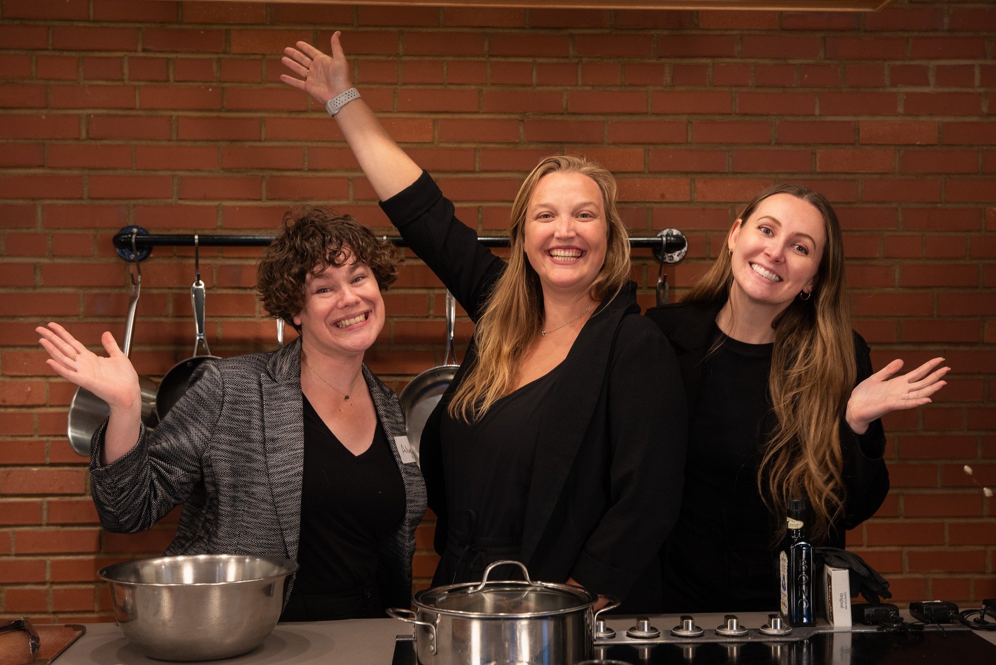 Just over a month ago, we produced the 3rd hybrid dinner for @webuildhearts in Charlotte, North Carolina. Utilizing Zoom Meeting for a virtual cook-along, we set-up a studio-like cooking show at @chefalyssaclt and entertained 40 people in-person and 