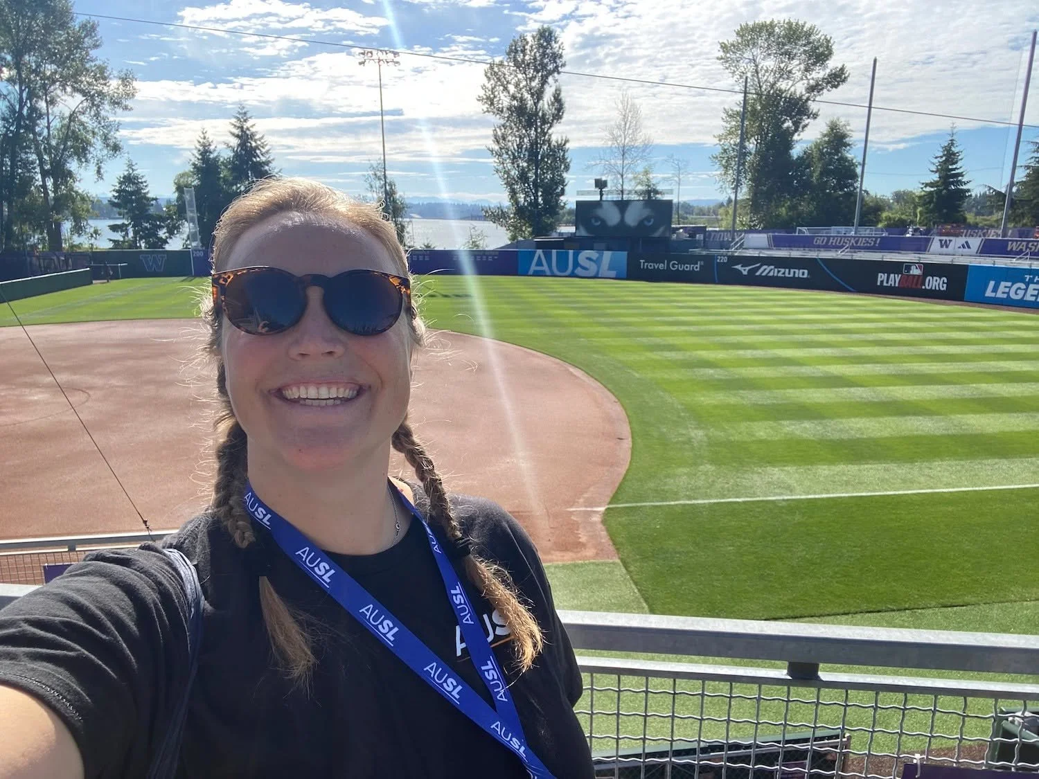 Series #4 of @theauslofficial this past weekend at home, in Seattle 🥎 Loved producing the game presentation/in-venue experience and getting to do it in front of my friends. Ready to run it back one more time with my final stop in Salt Lake City! 

#