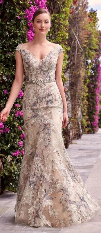 Ivonne D 22023 size 14