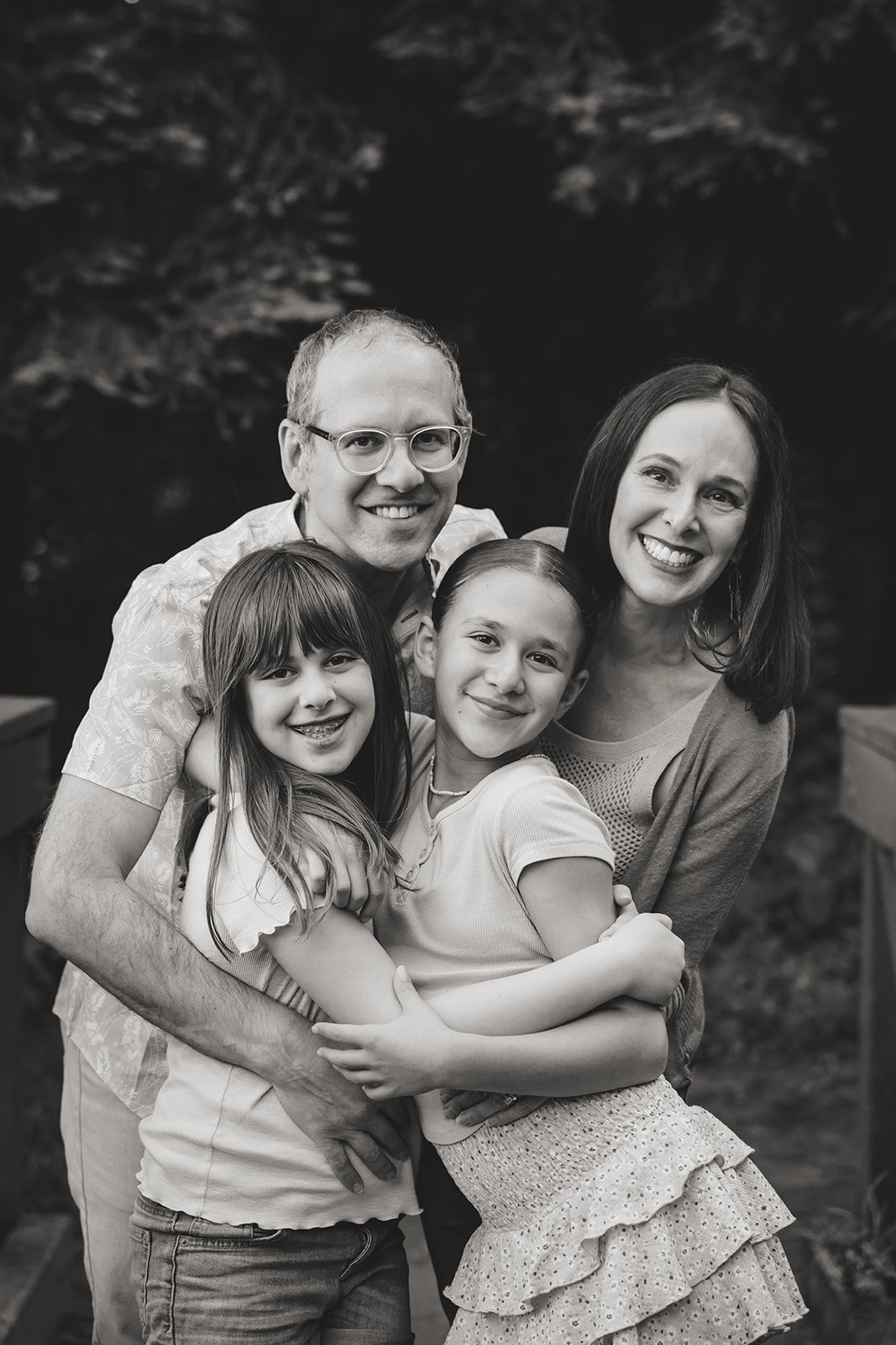 MiniAnnaPhotography2024-HoweClientAppreciation-4447srgb-bw.jpg