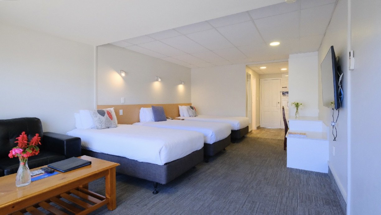 Standard Triple Kitchen Studio