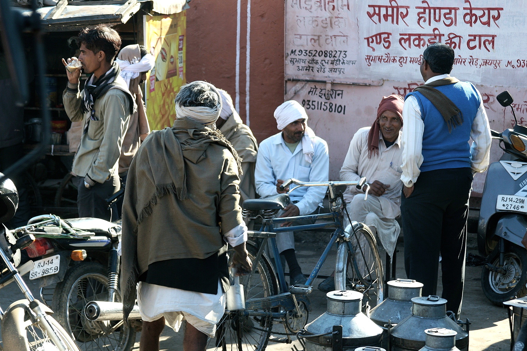 Chai break, Jaipur, India