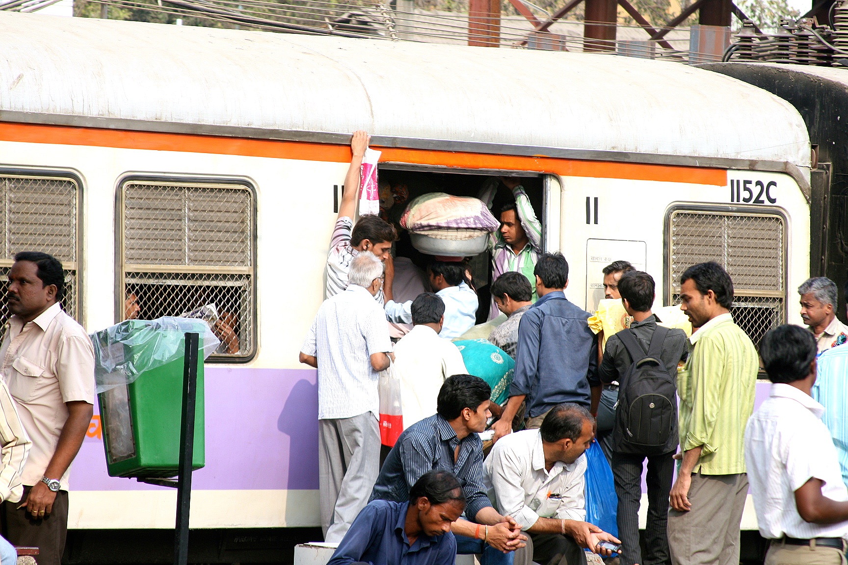 Train travel, Mumbai, India