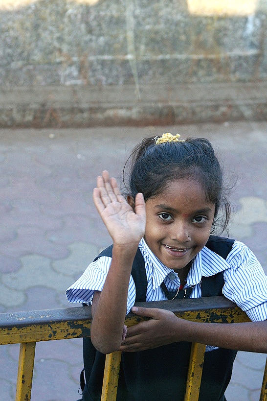 School girl at the train station, Mumbai