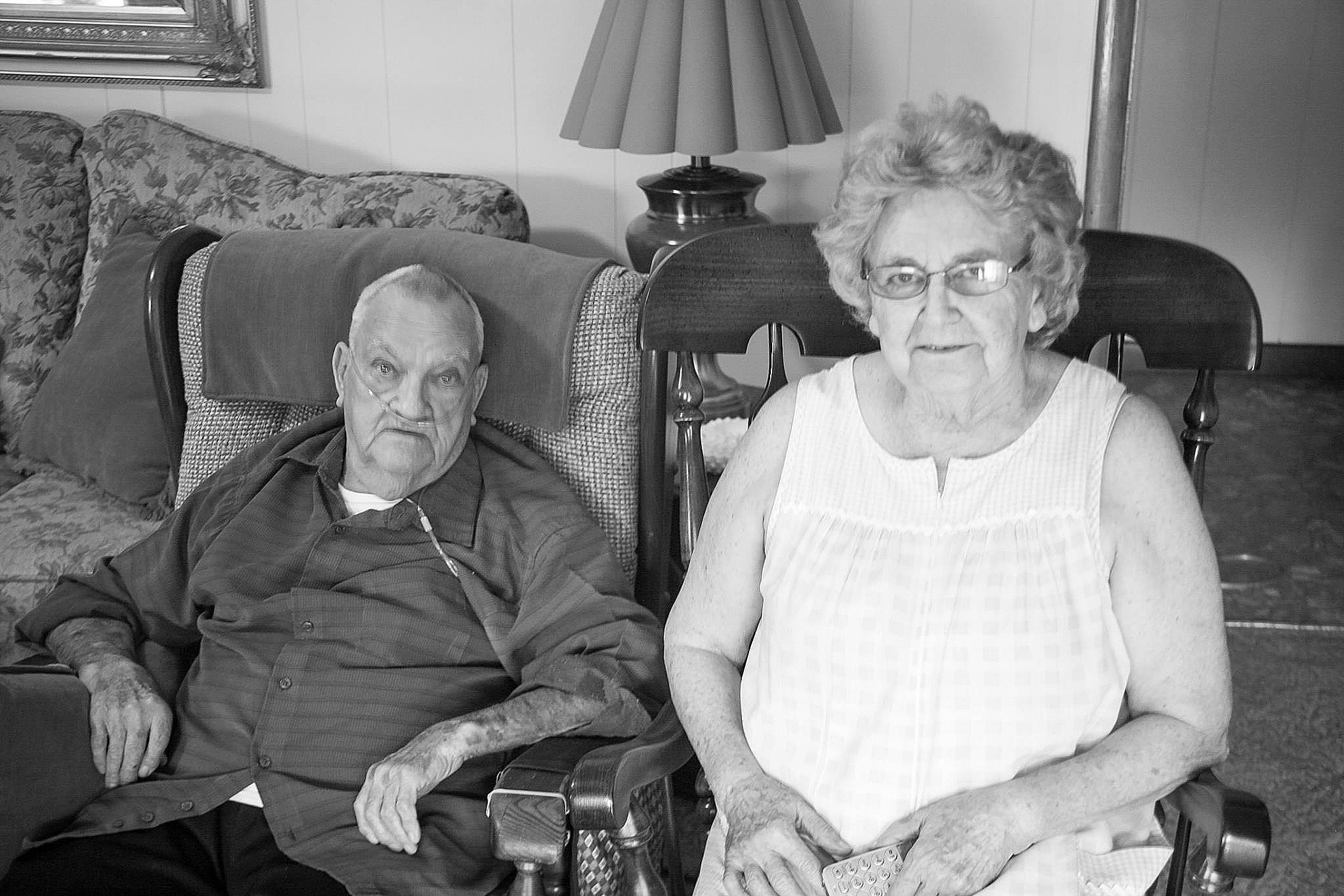 James and Georgia Jett, Oakdale, KY.jpg