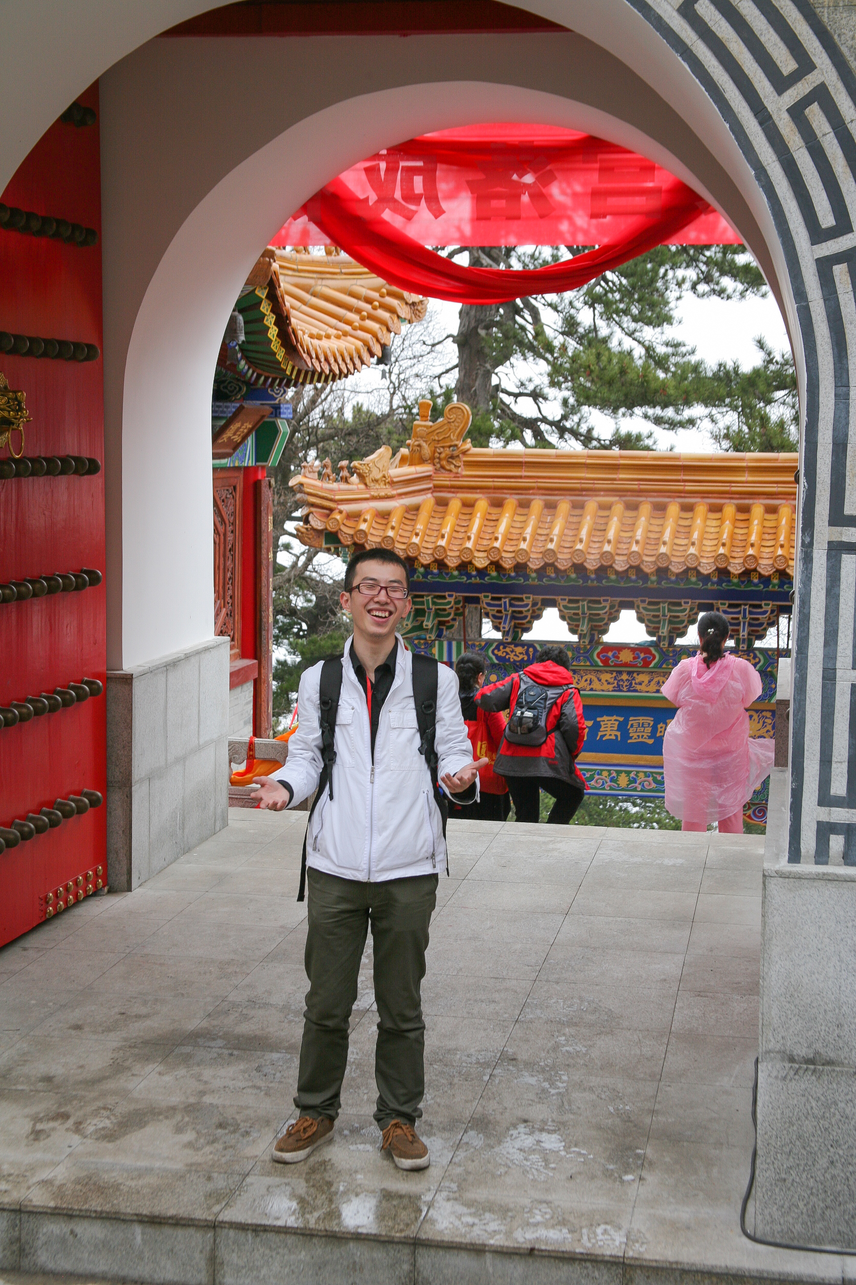 Tour guide Eric Wong, North Peak, Mt. Hua Shan, Xian, China