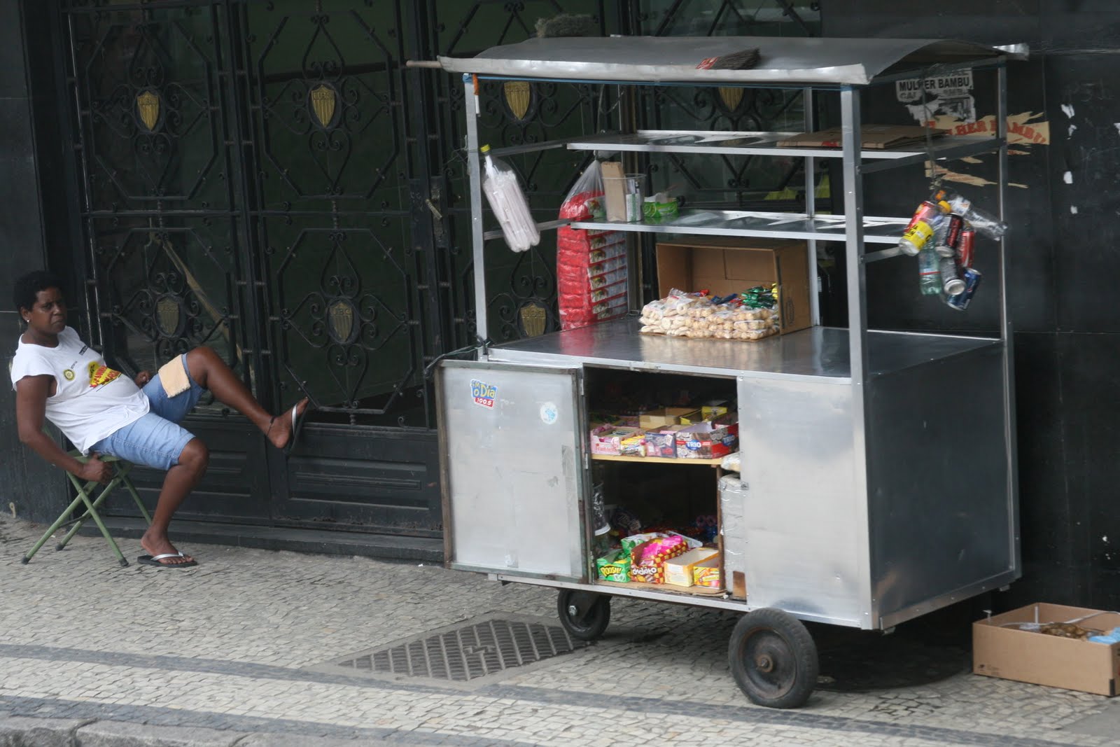 Street vendor, Rio de Janeiro, Brazil