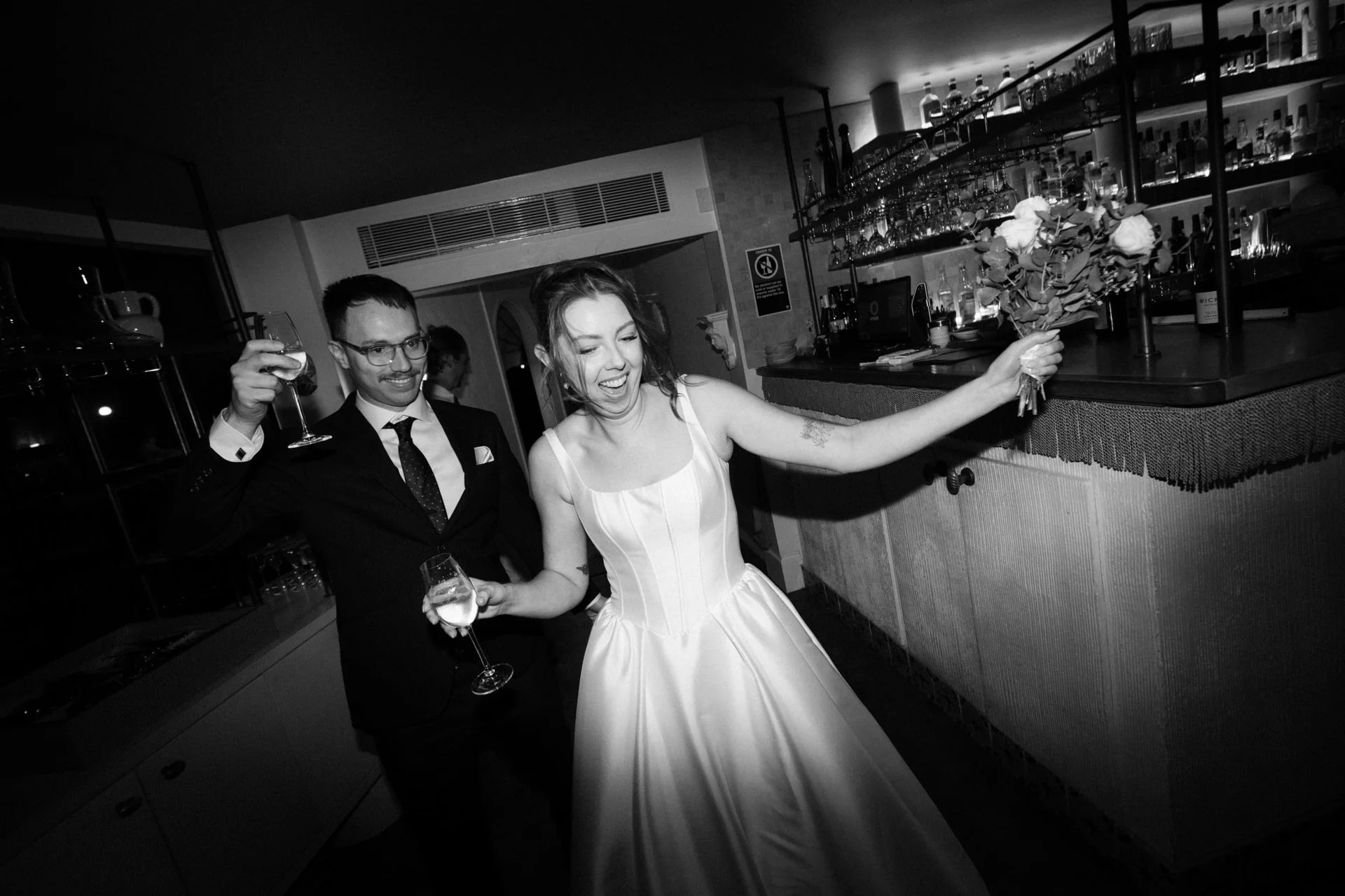 sails-lavender-bay-wedding-photos-096.jpg