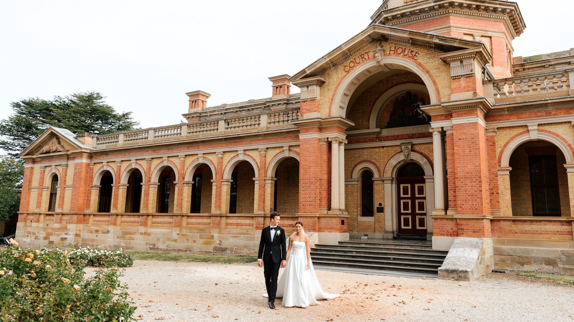Emily & James - Longfield 1838 Goulburn Wedding Photos