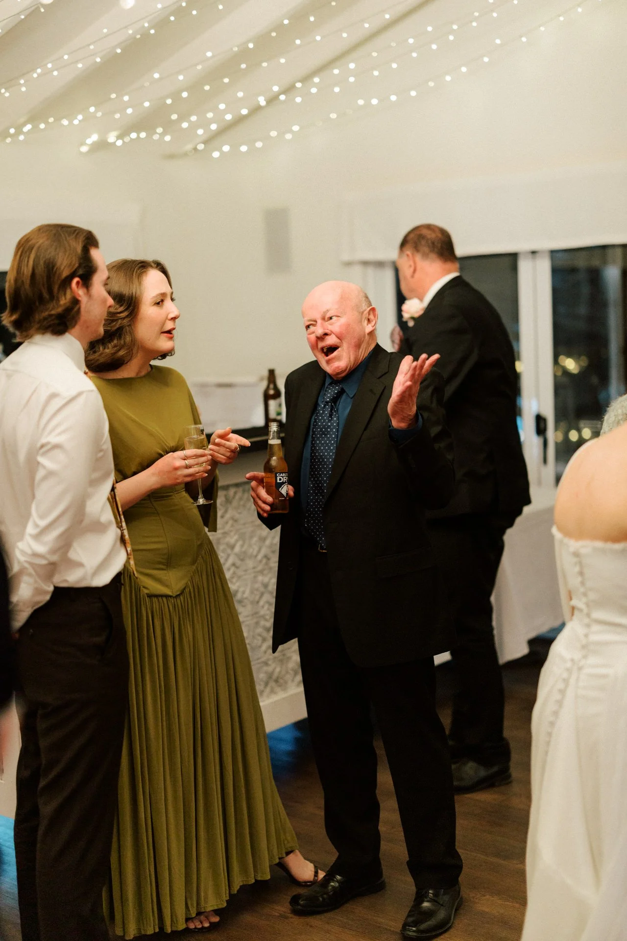 chapel-hill-retreat-wedding-photos-194.jpg