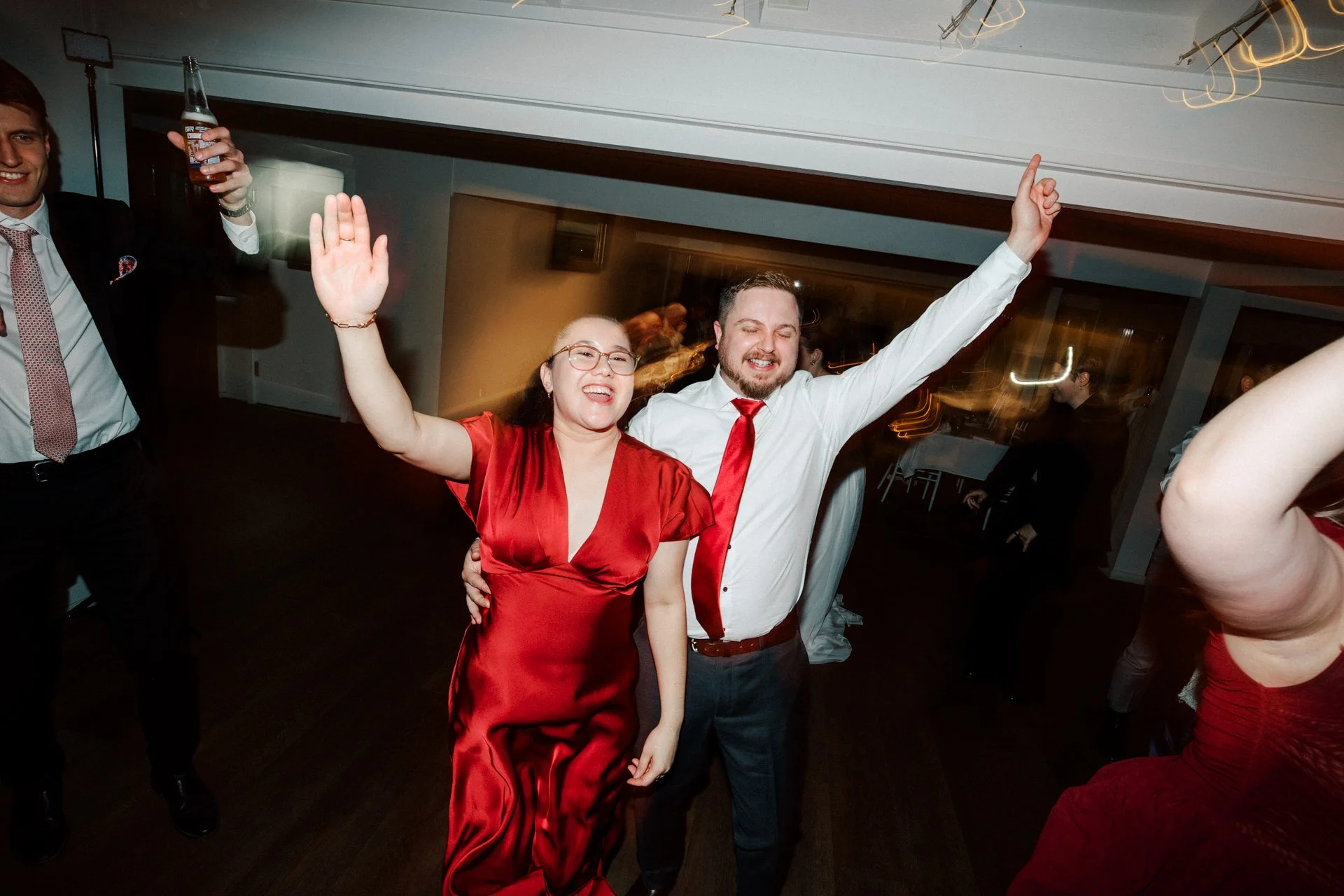 chapel-hill-retreat-wedding-photos-212.jpg