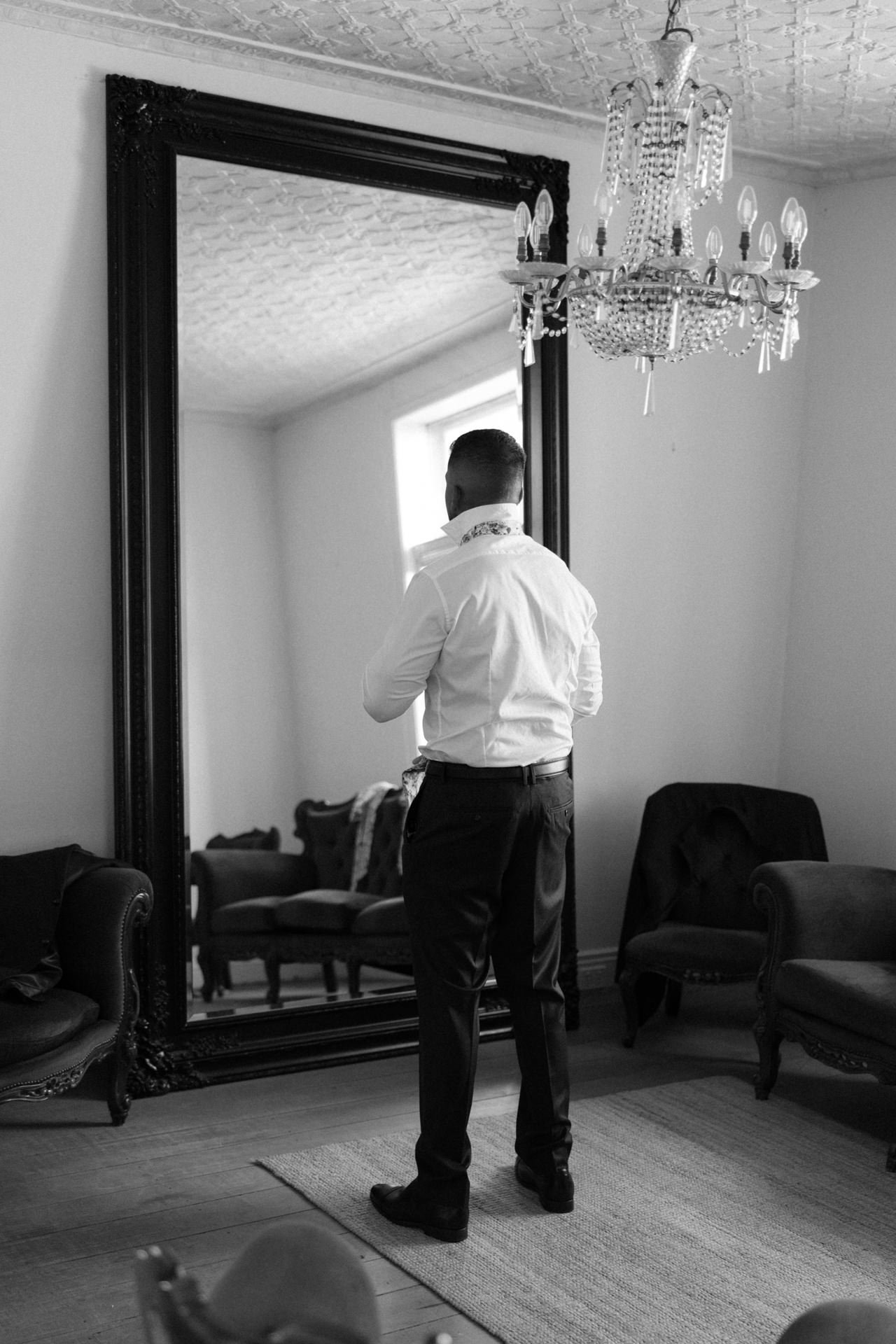 chapel-hill-retreat-wedding-photos-014.jpg