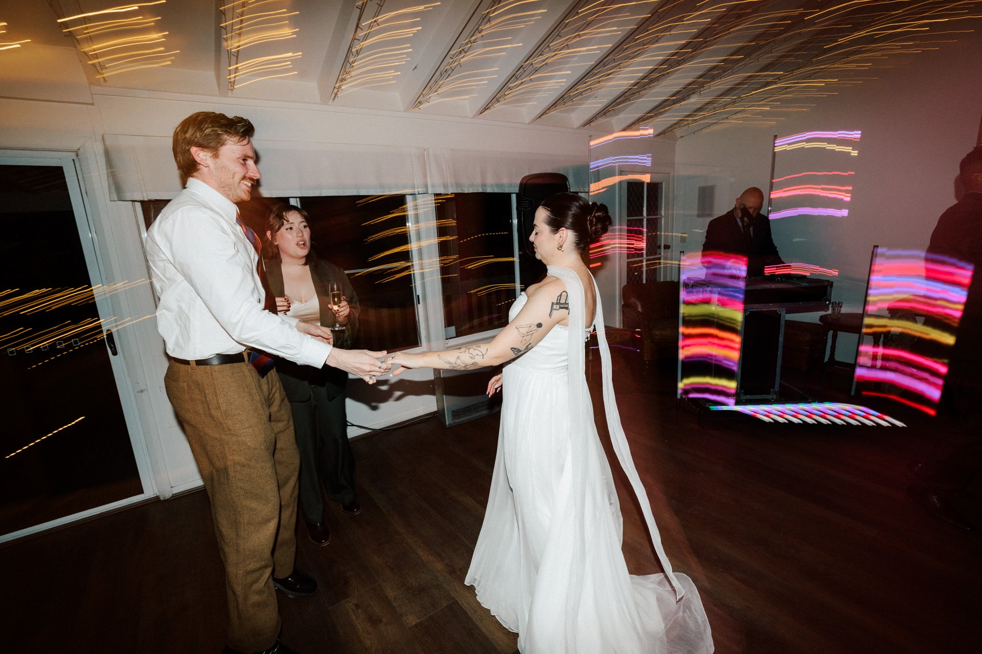 chapel-hill-retreat-wedding-photos-209.jpg