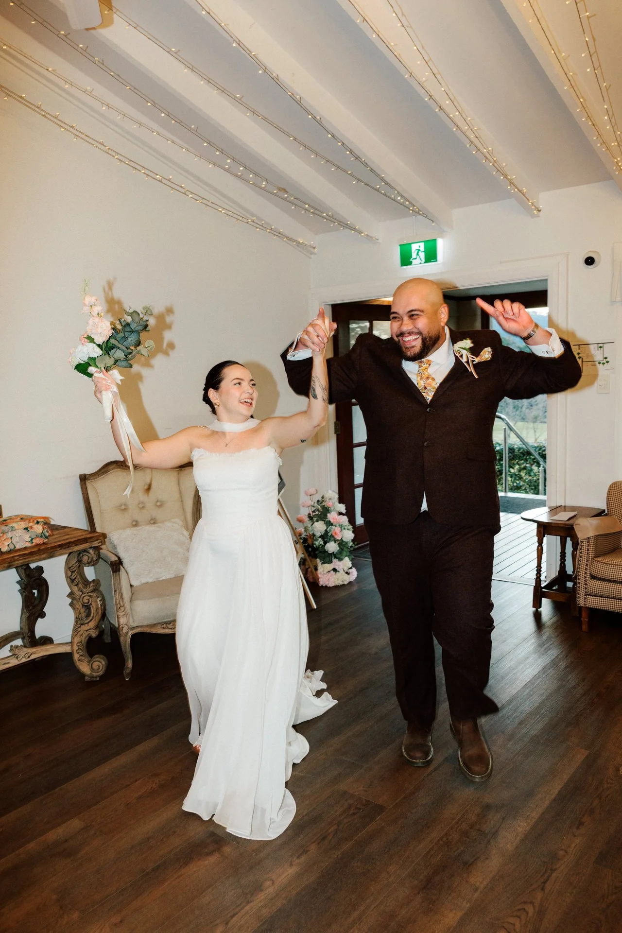 chapel-hill-retreat-wedding-photos-164.jpg