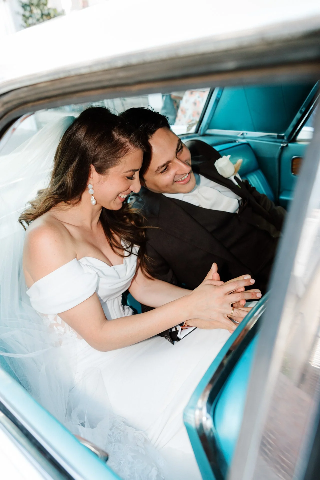 three-blue-ducks-wedding-photos-146.jpg