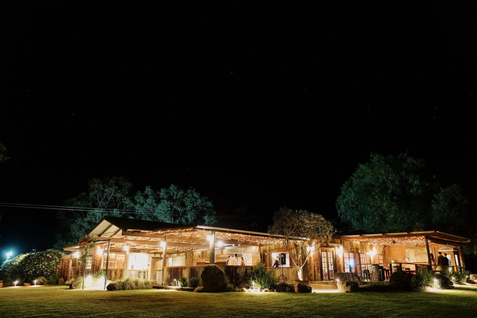 adams-peak-country-estate-wedding-photos-172.jpg