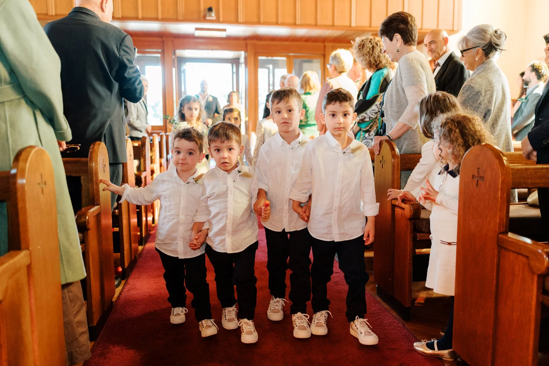 three-blue-ducks-wedding-photos-076.jpg