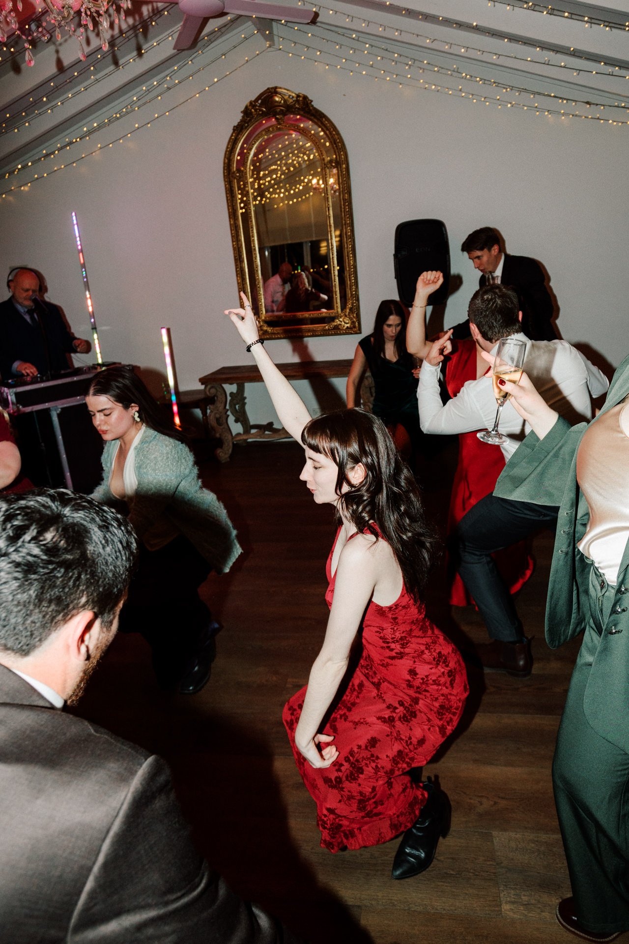 chapel-hill-retreat-wedding-photos-213.jpg