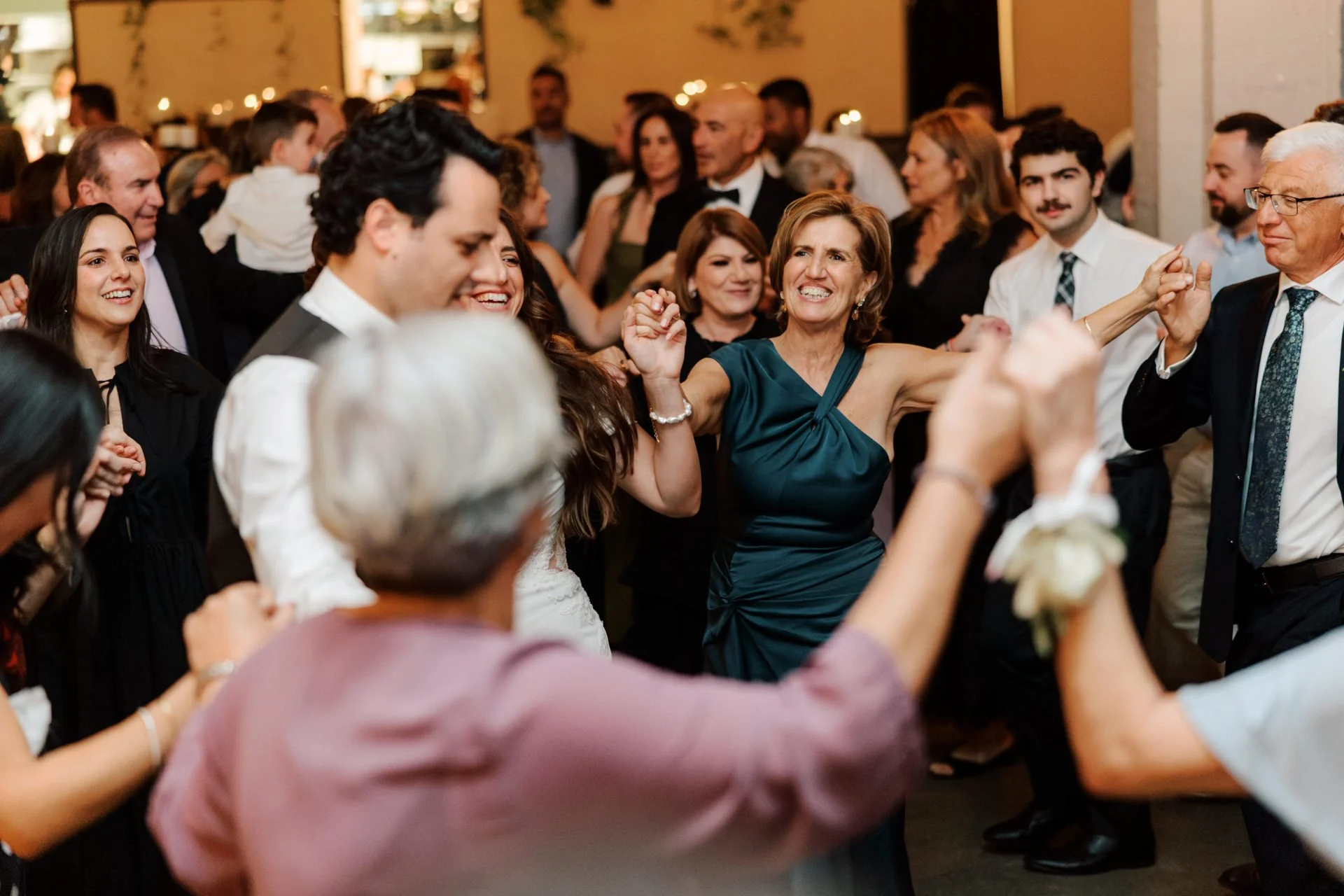 three-blue-ducks-wedding-photos-192.jpg