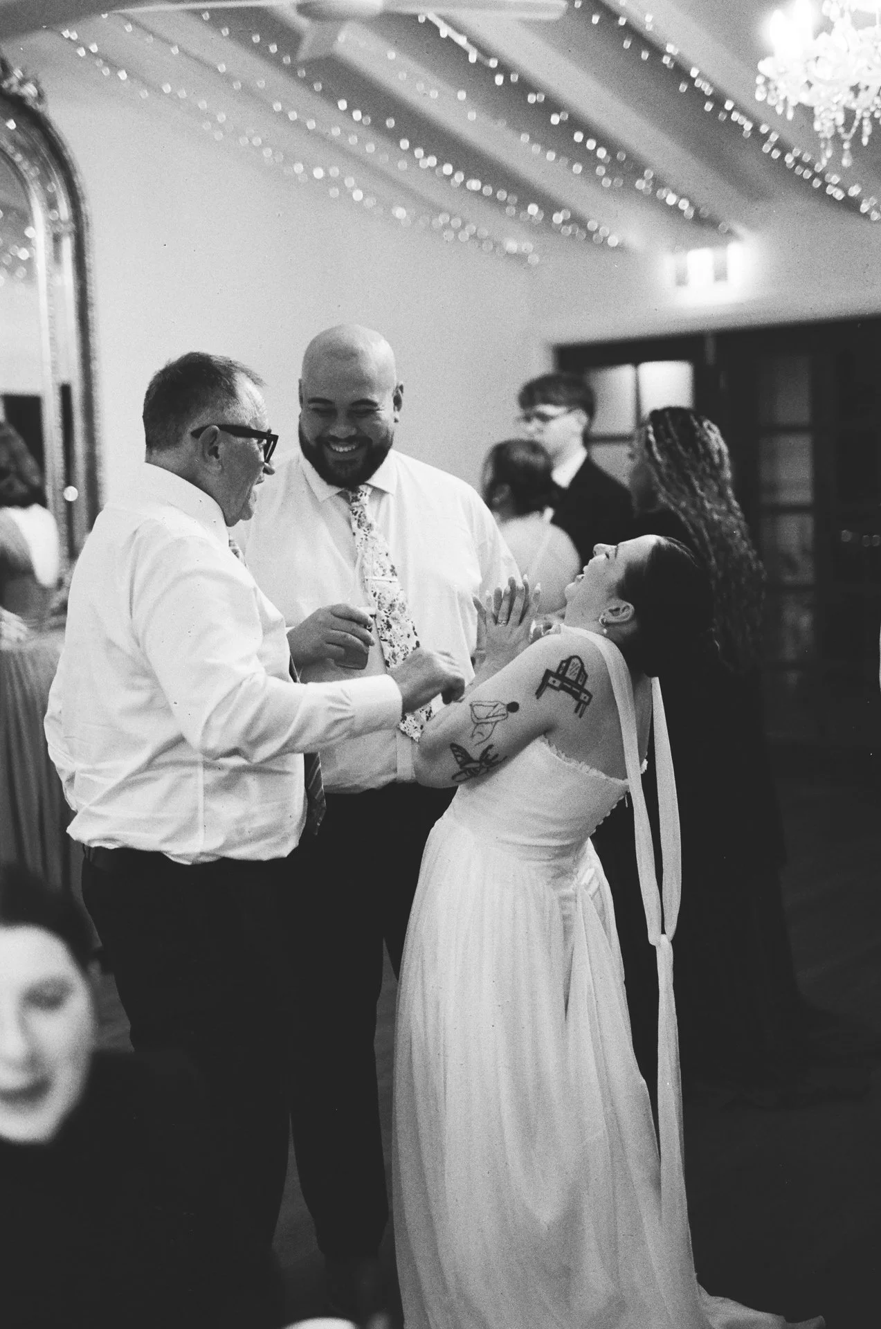 chapel-hill-retreat-wedding-photos-193.jpg