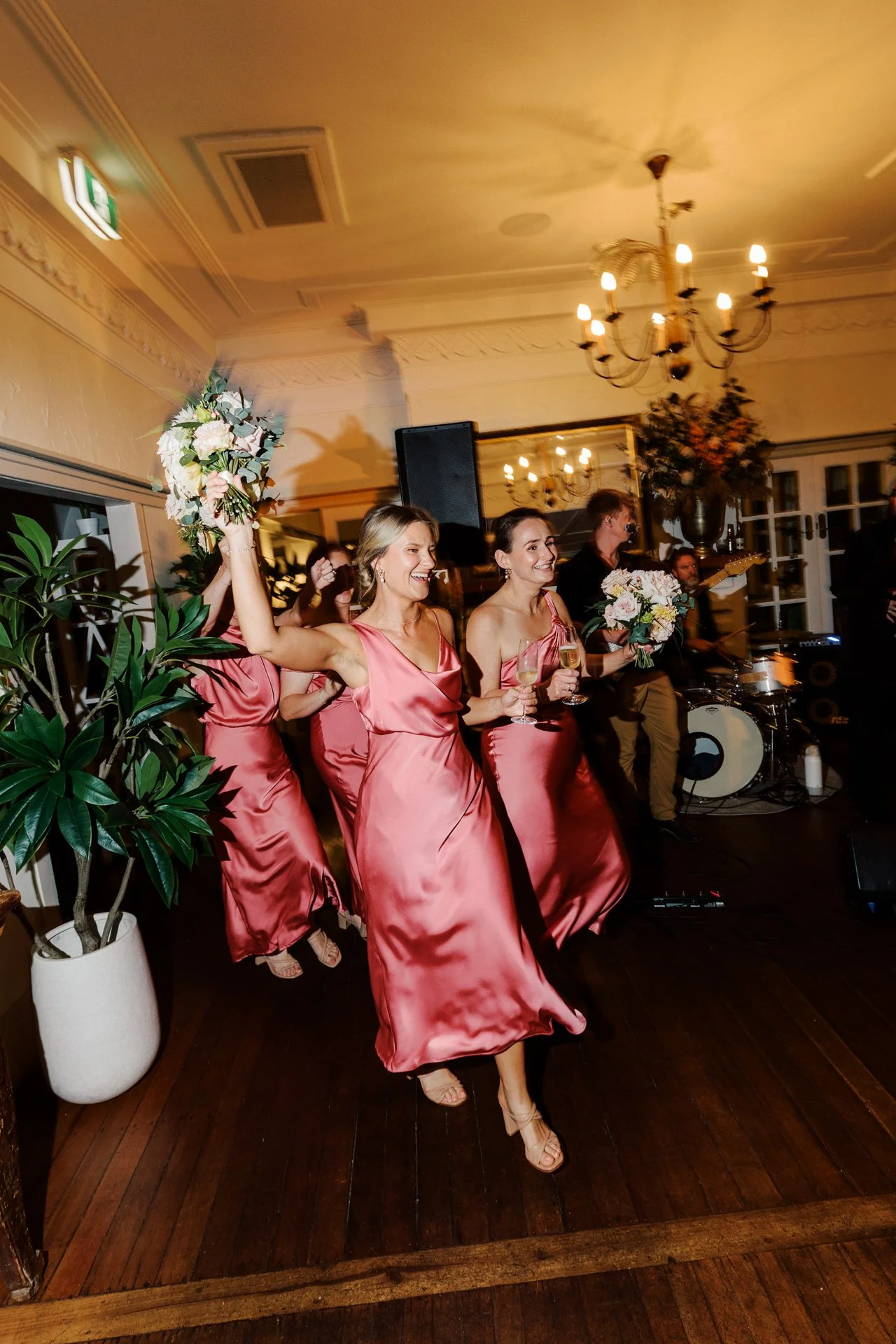 burnt-orange-mosman-wedding-photos-142.jpg