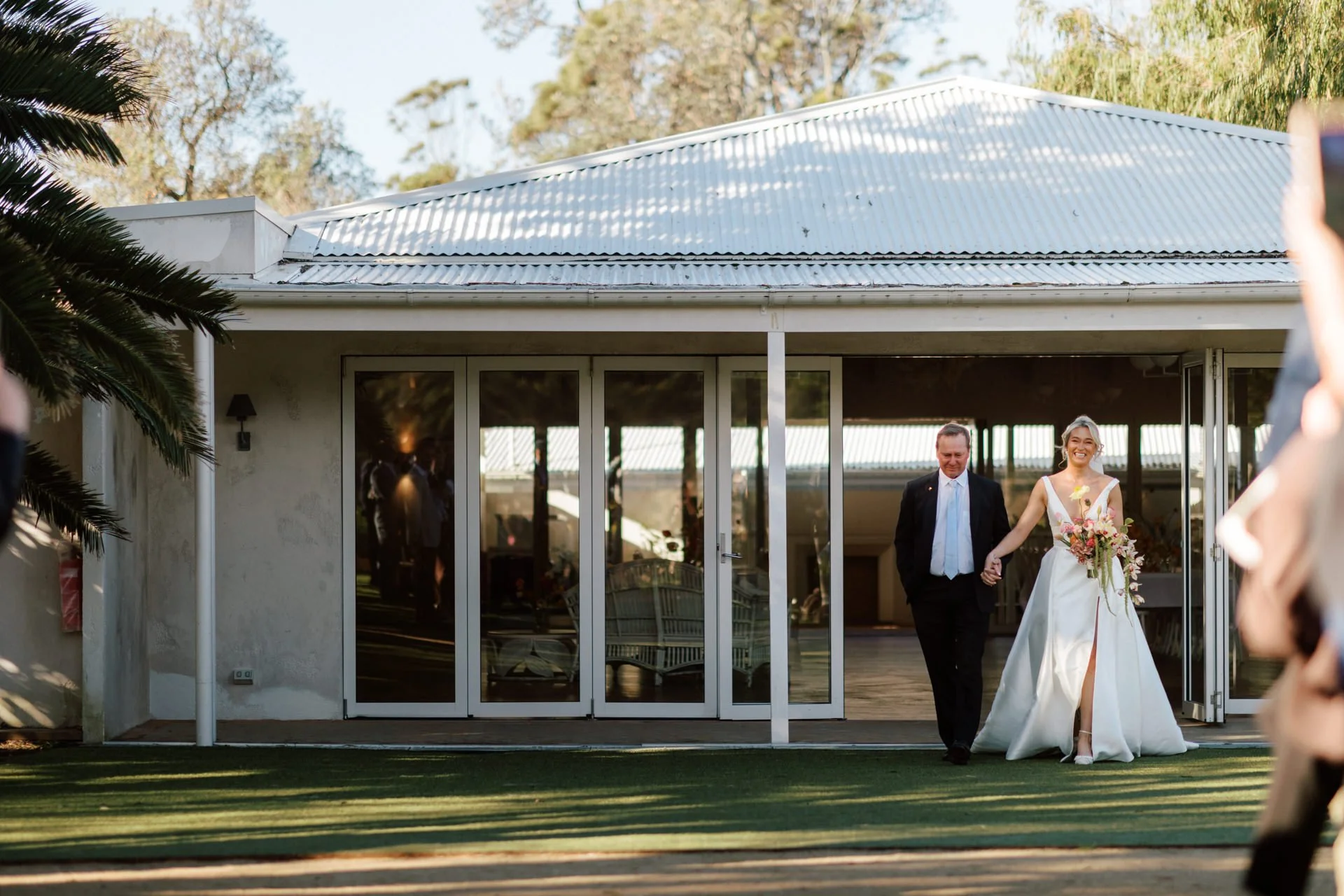 the-cove-jervis-bay-wedding-photos-025.jpg