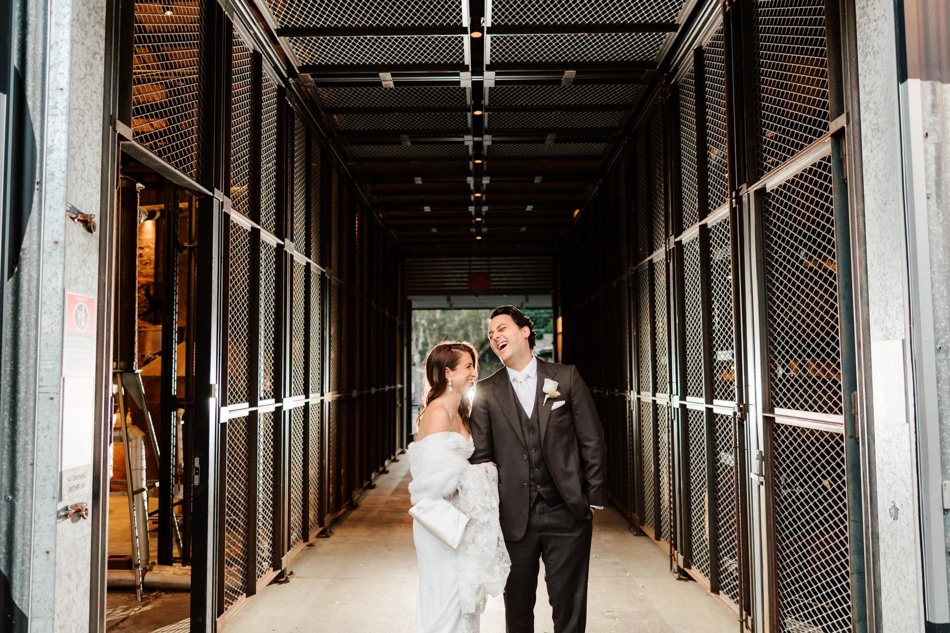 three-blue-ducks-wedding-photos-158.jpg