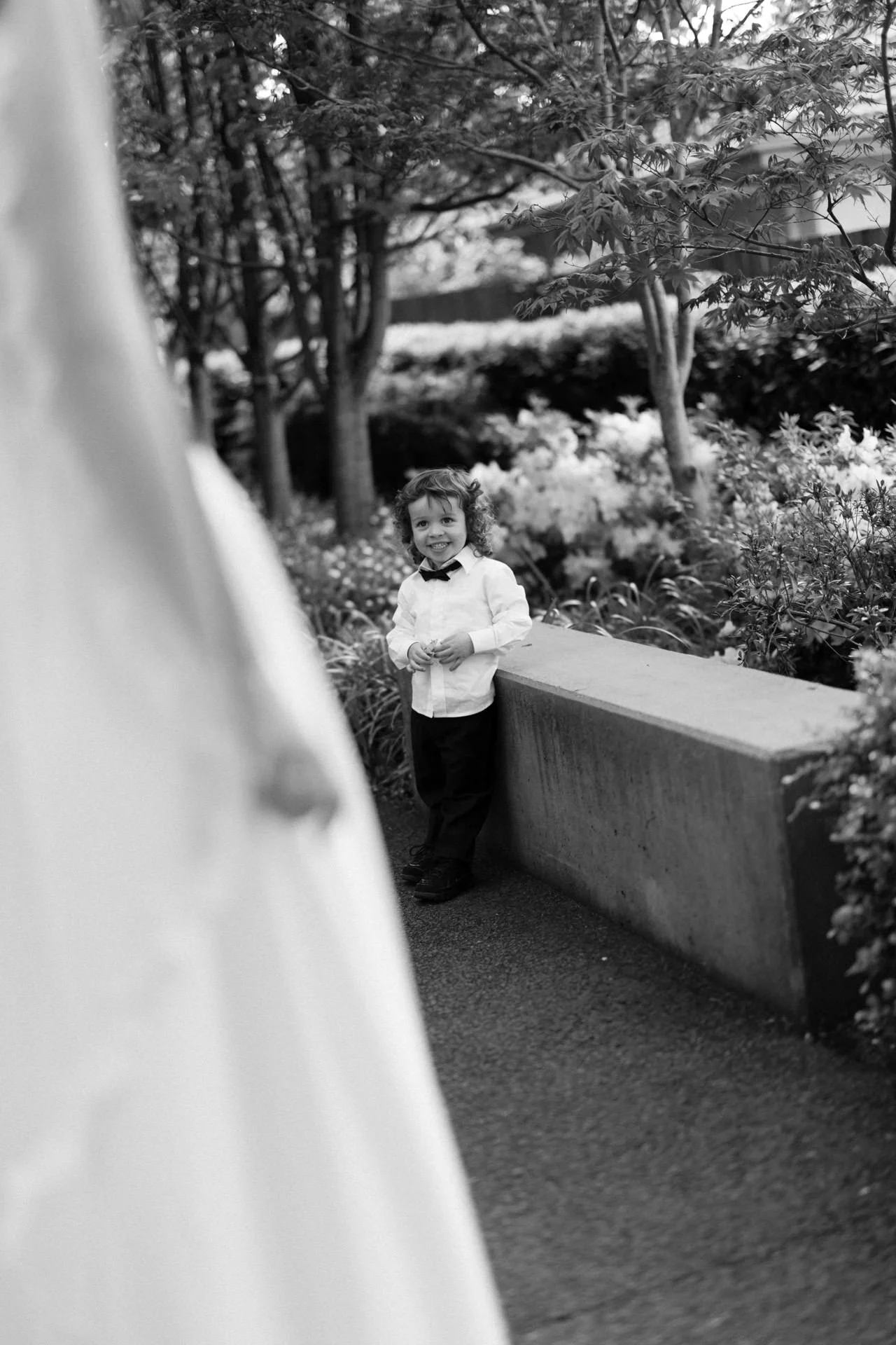 brassey-gardens-wedding-leila-bar-photos-031.jpg