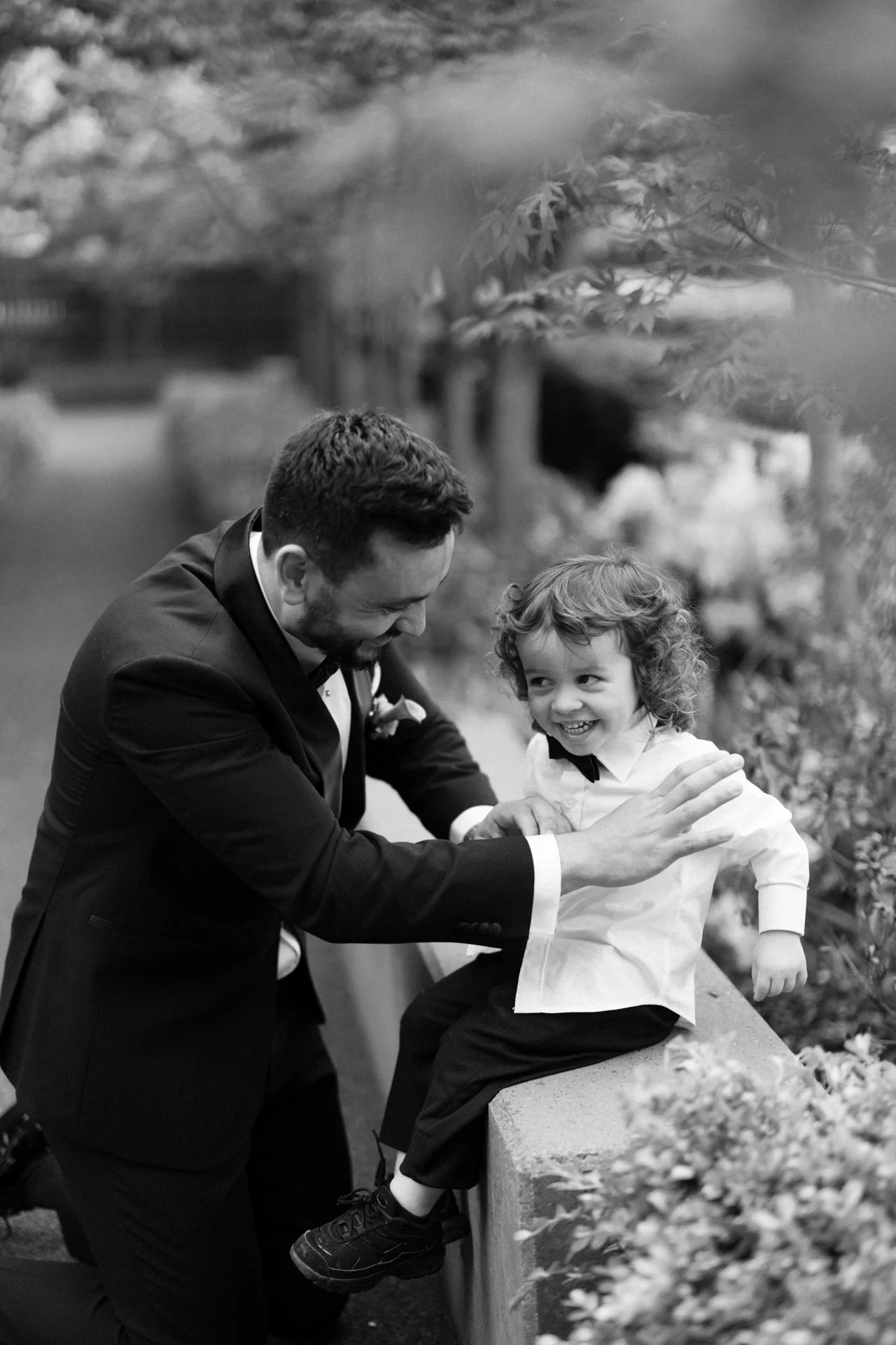 brassey-gardens-wedding-leila-bar-photos-007.jpg