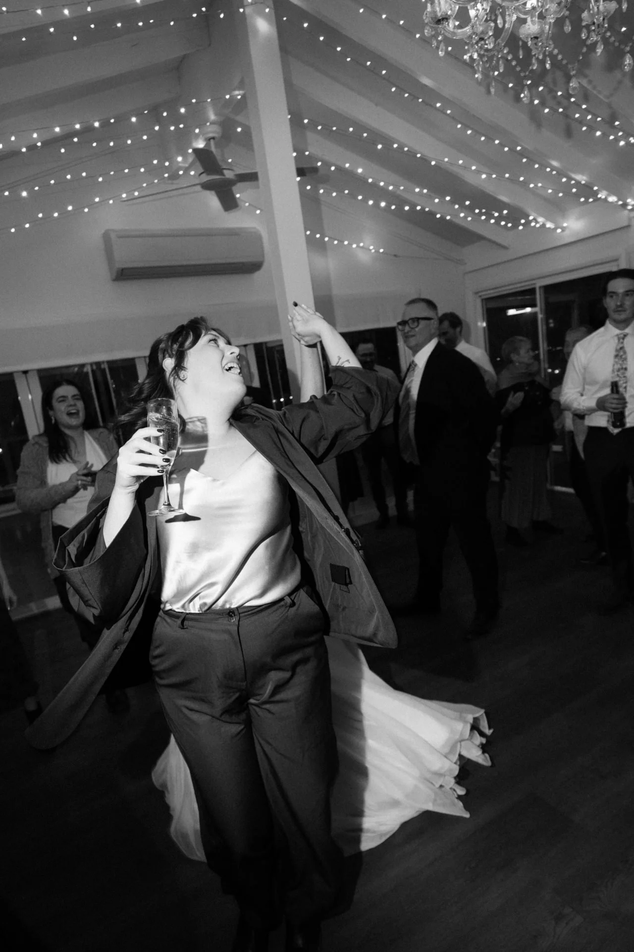 chapel-hill-retreat-wedding-photos-207.jpg