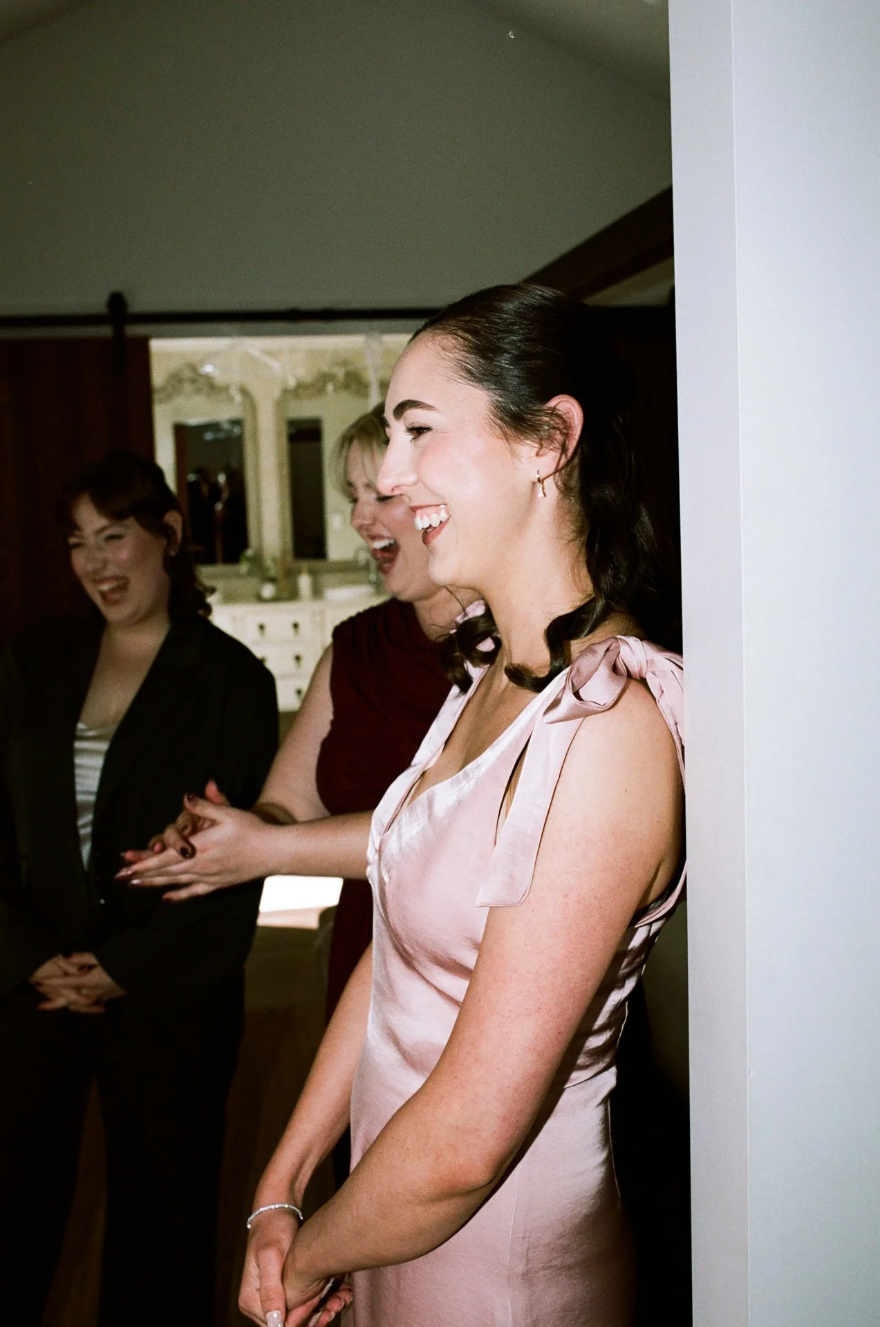 chapel-hill-retreat-wedding-photos-042.jpg