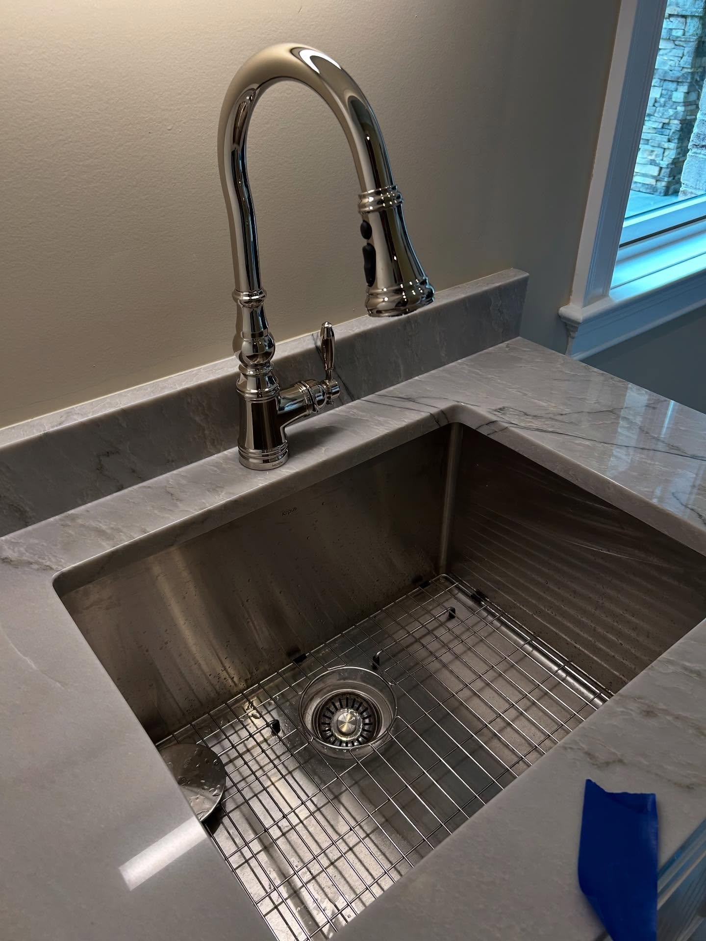 Most homes have a laundry room. The average person spends 208 hours doing laundry a year. This laundry room is built for comfort. Great choices in countertop and tile. Project from Trent Adams Properties. Thank you Marty Vaden for pictures. #em