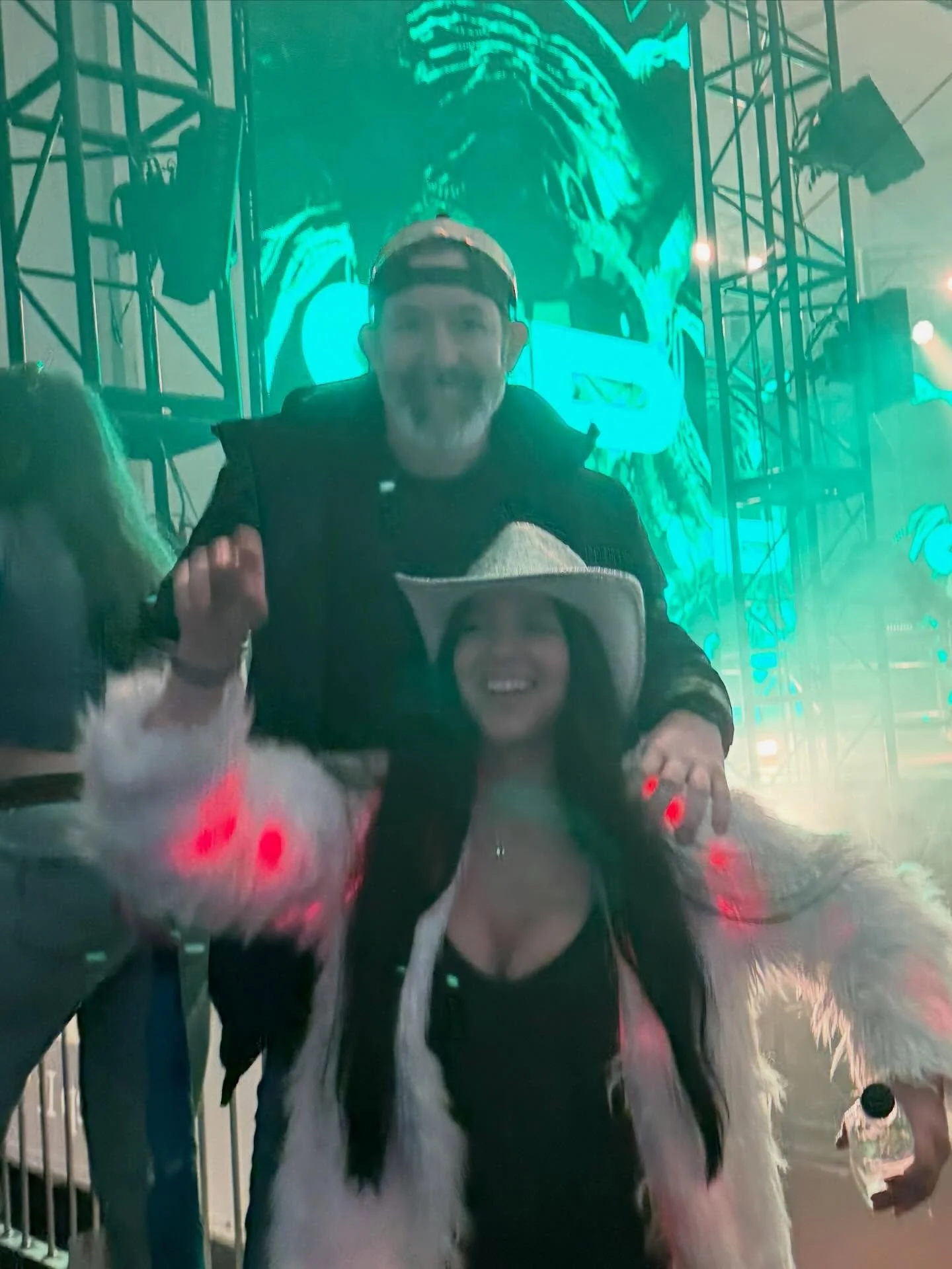 Crushing the scene with Bean! @angie_torres81 
@discolines and the @carnival_tent delivered!