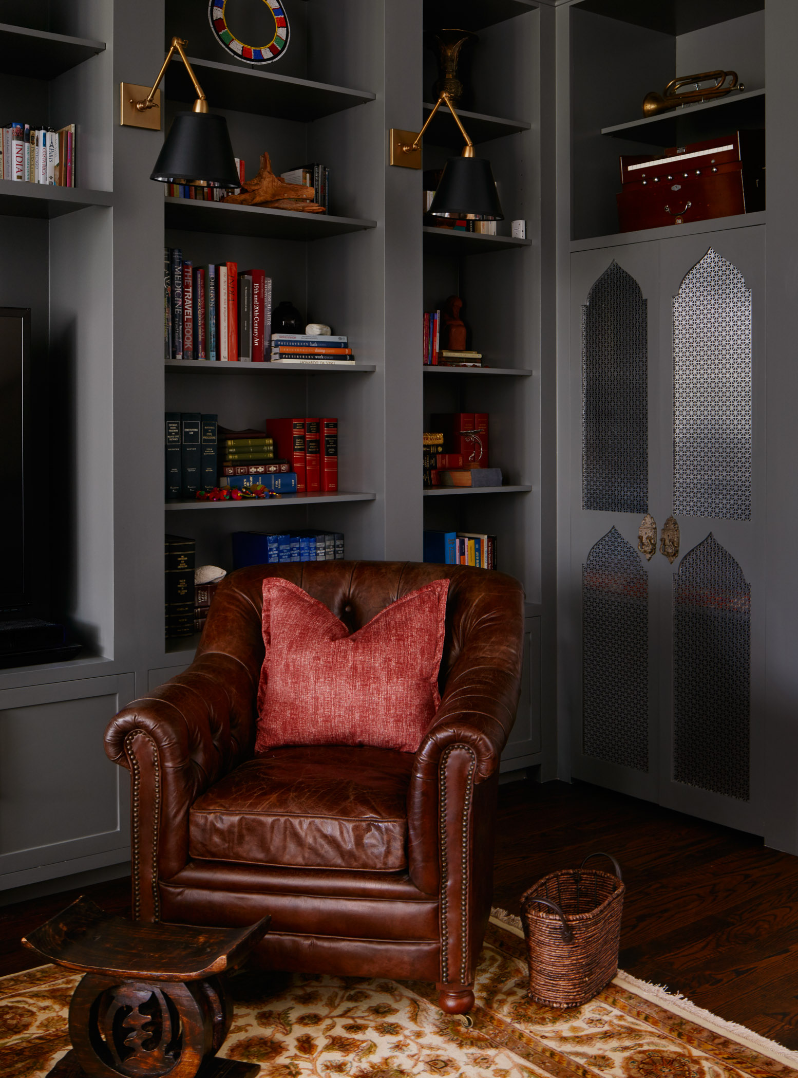 Westshore St Project – Library Built-In Styling