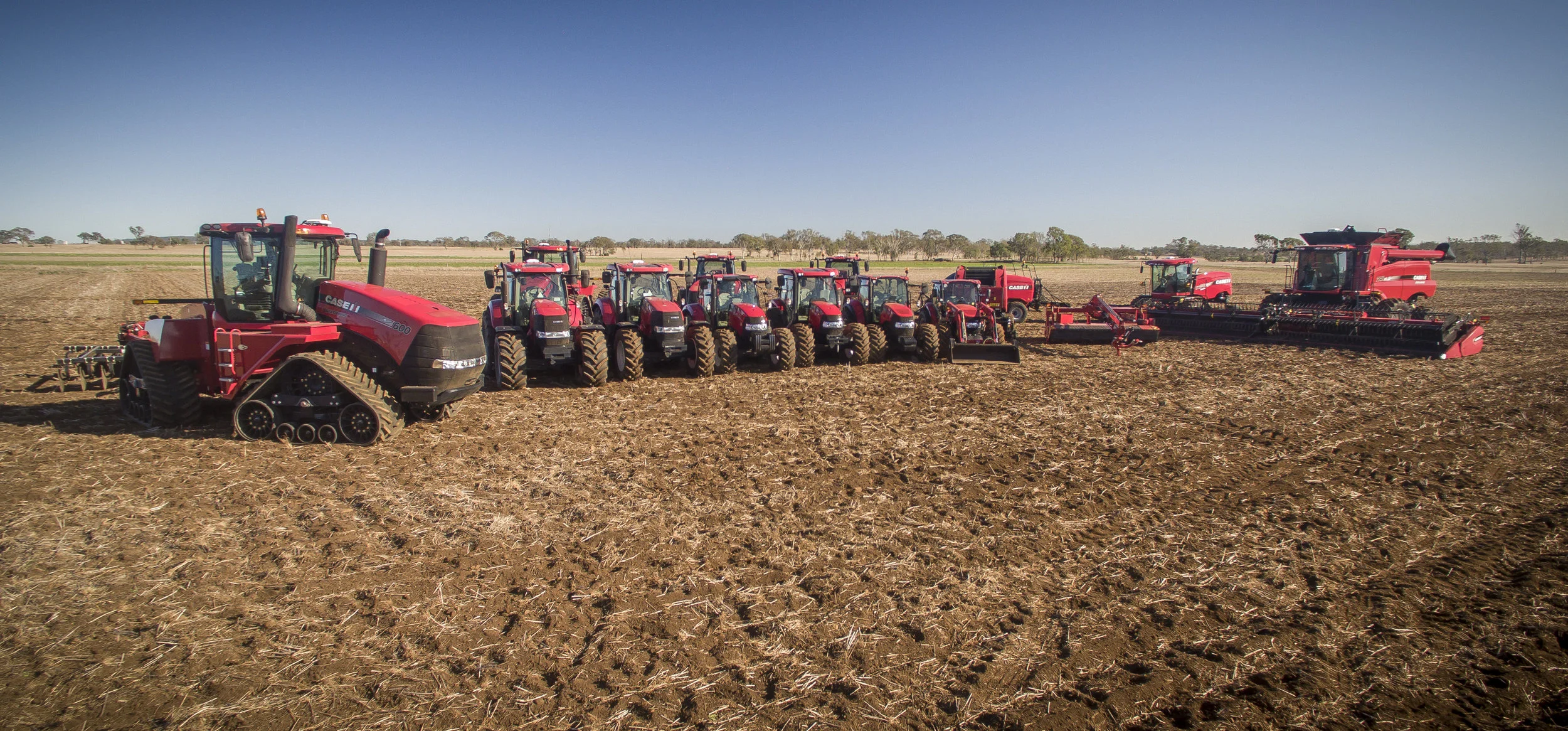 CASE IH MEDIA CENTRE - combine.jpg