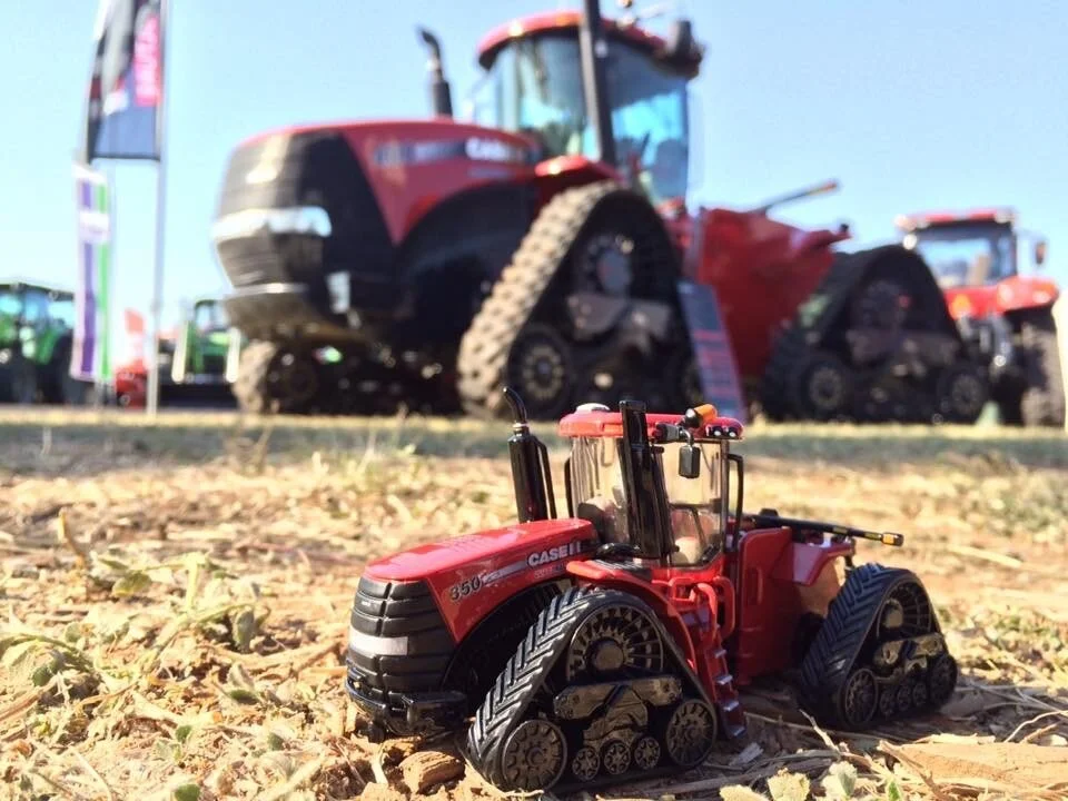 CASE IH TOYS 1.jpg