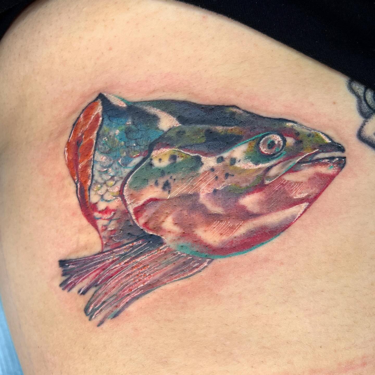 Finished up @soupbasechan fish :3 smoothed out some colours + added detail and highlights :33333

#fishtattoo #watercolortattoo #fishhead #fishermancatchhahahahahha