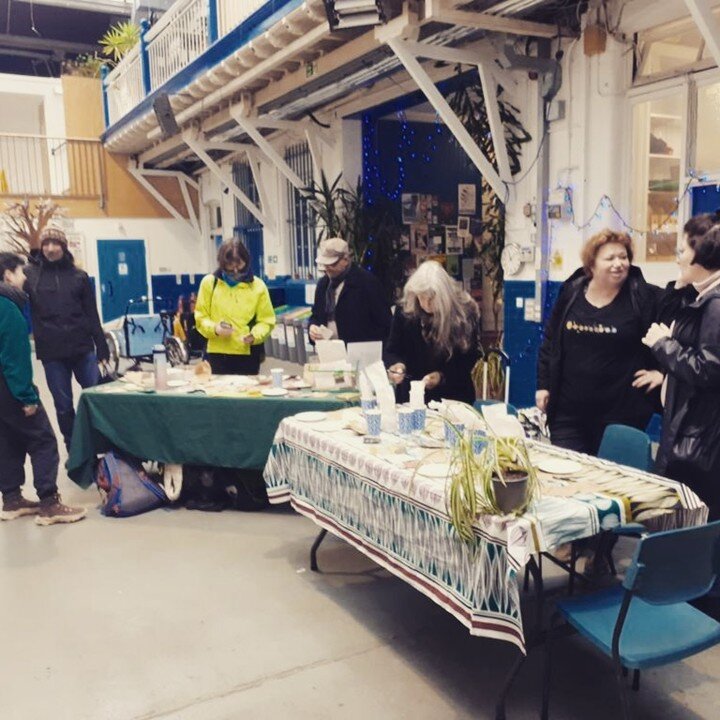 So lovely to see so many volunteers, garden owners, and new folk at the seed swap on Saturday - big thanks to everyone who brought seeds, everyone who took seeds, and everyone who grows seeds in general - it's nice to think of things starting to spro
