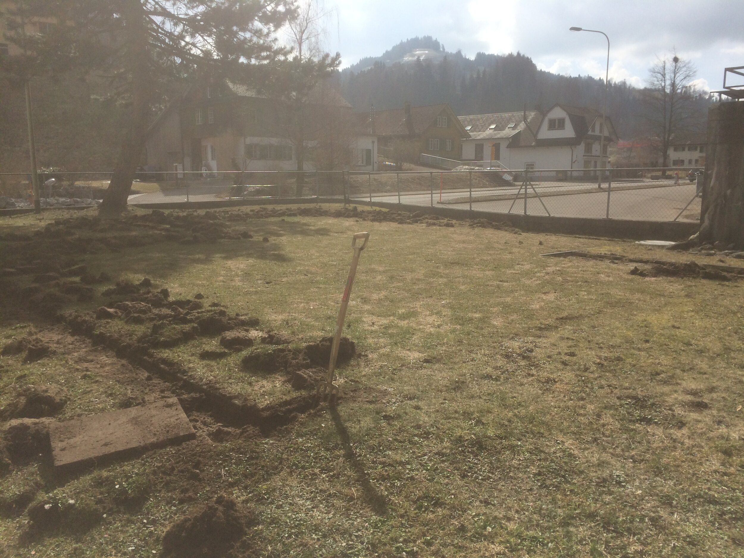 Spatenstich für den Begegnungsgarten!