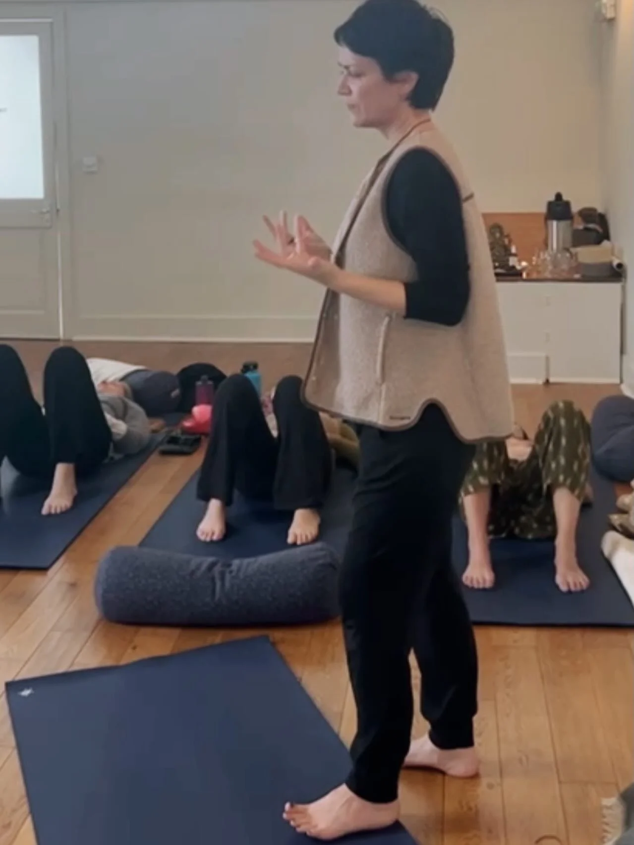 PELVIC LOVE YOGA ~ FOR ALL WOMEN | 3-HOUR WORKSHOP
Reconnect with your body, explore your pelvic energy, and move with intention in a supportive, women-only space.&nbsp;This workshop offers a gentle yet powerful way to navigate the transitions of a w